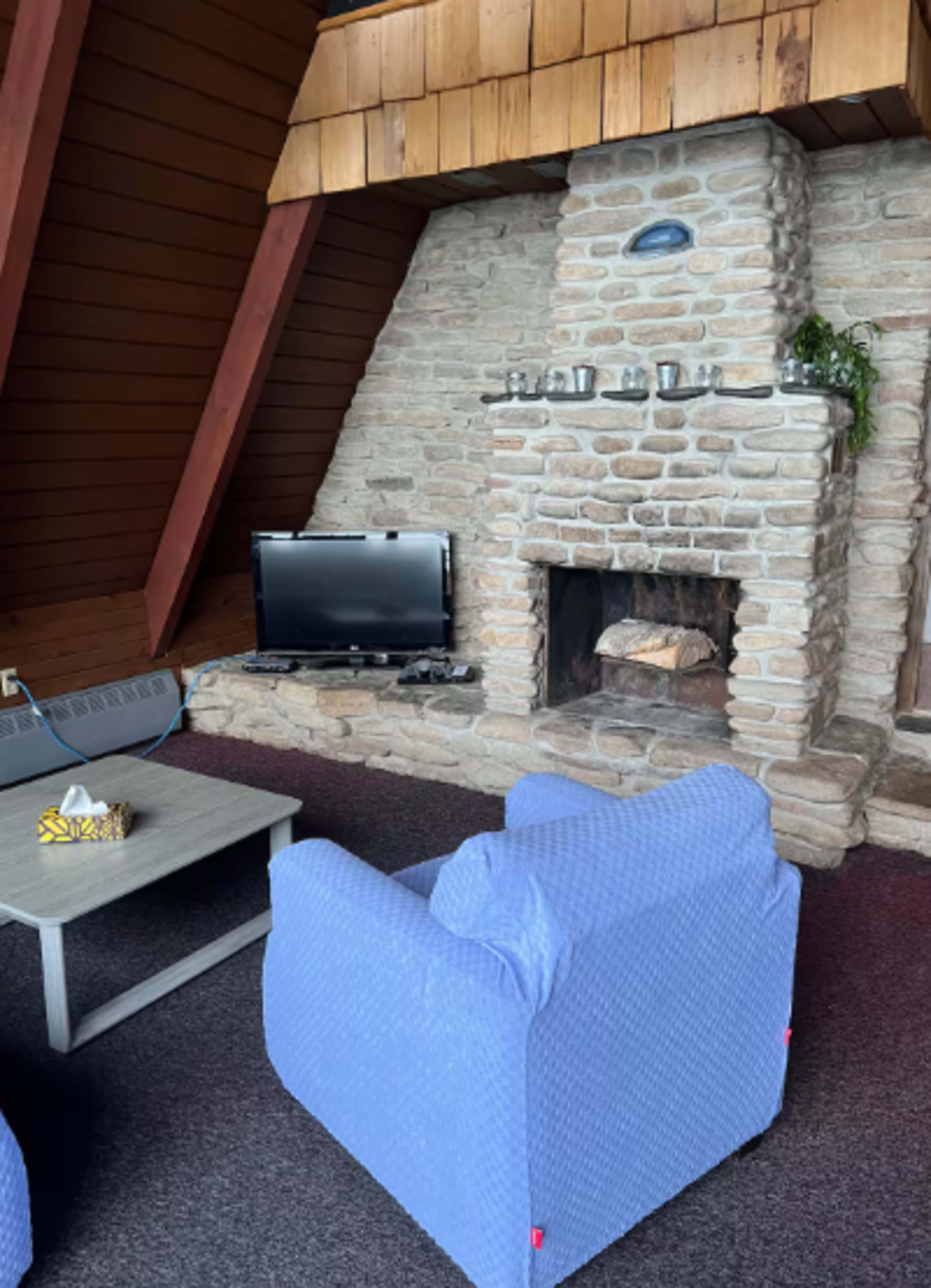 Lux Lakehouse with Island Views Image in Shuniah, SHUNIAH, ON