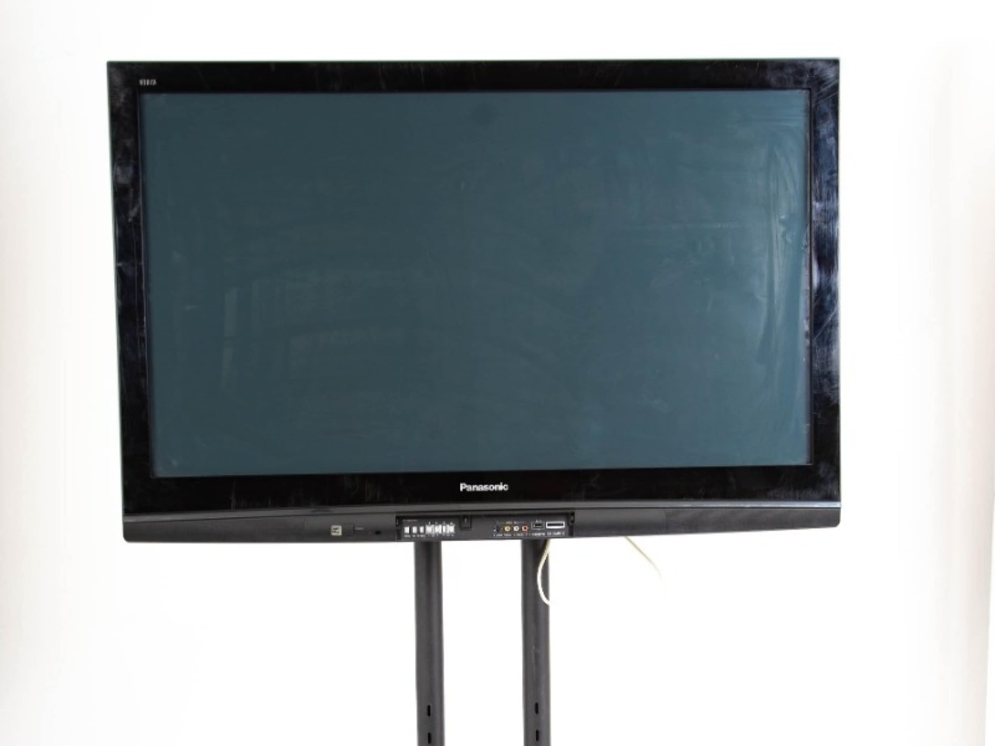 50 inch monitor on wheels