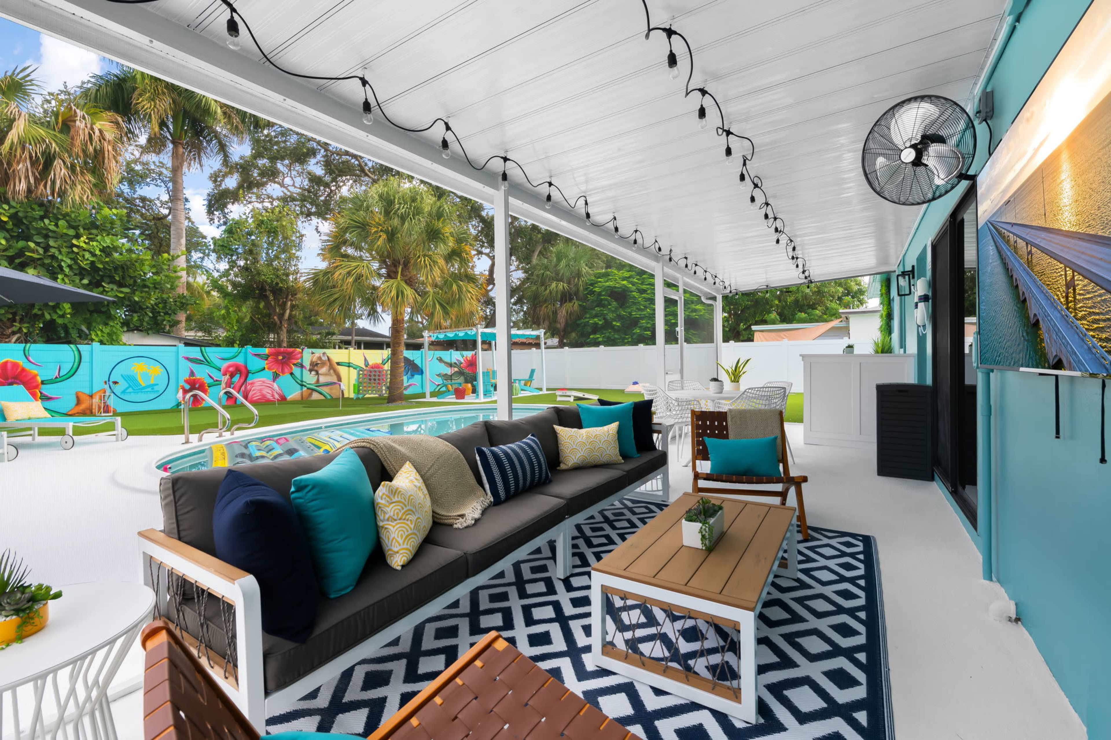 New•Pool•MiniGolf•OutdoorGames•PetFriendly Image in Edgewood, Fort Lauderdale, FL