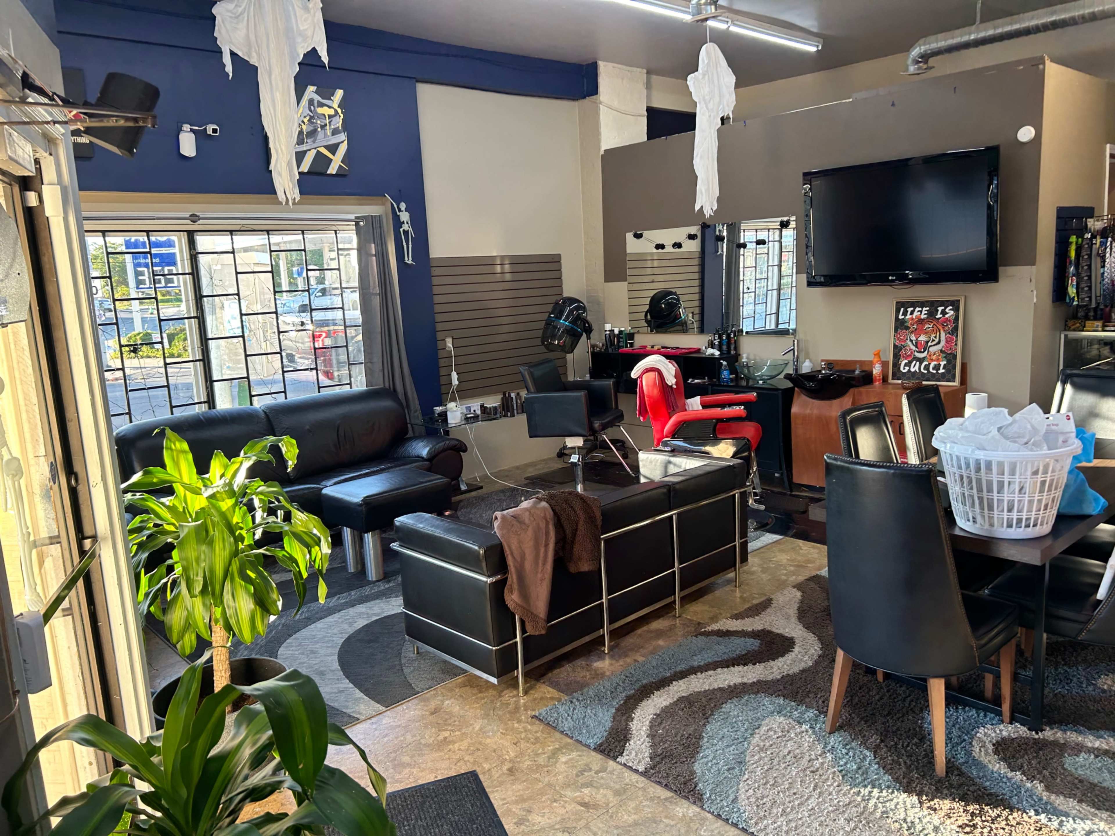 The Lounge & Showroom: Perfect for Pop-Ups, Events, and More Image in Cold Springs, Buffalo, NY