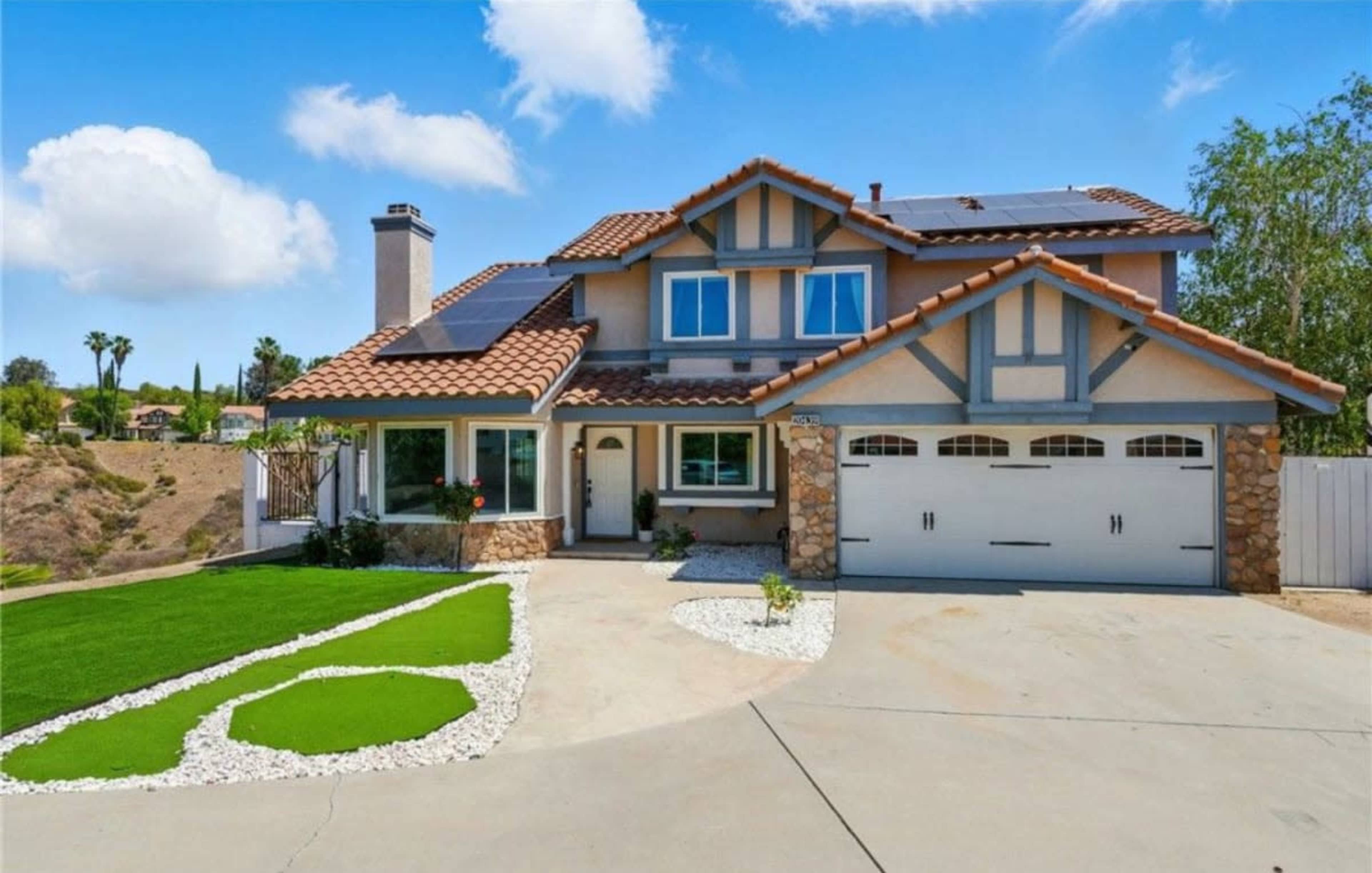 Beautiful Santa Clarita estate with amazing views Image in Canyon Country, Canyon country, CA