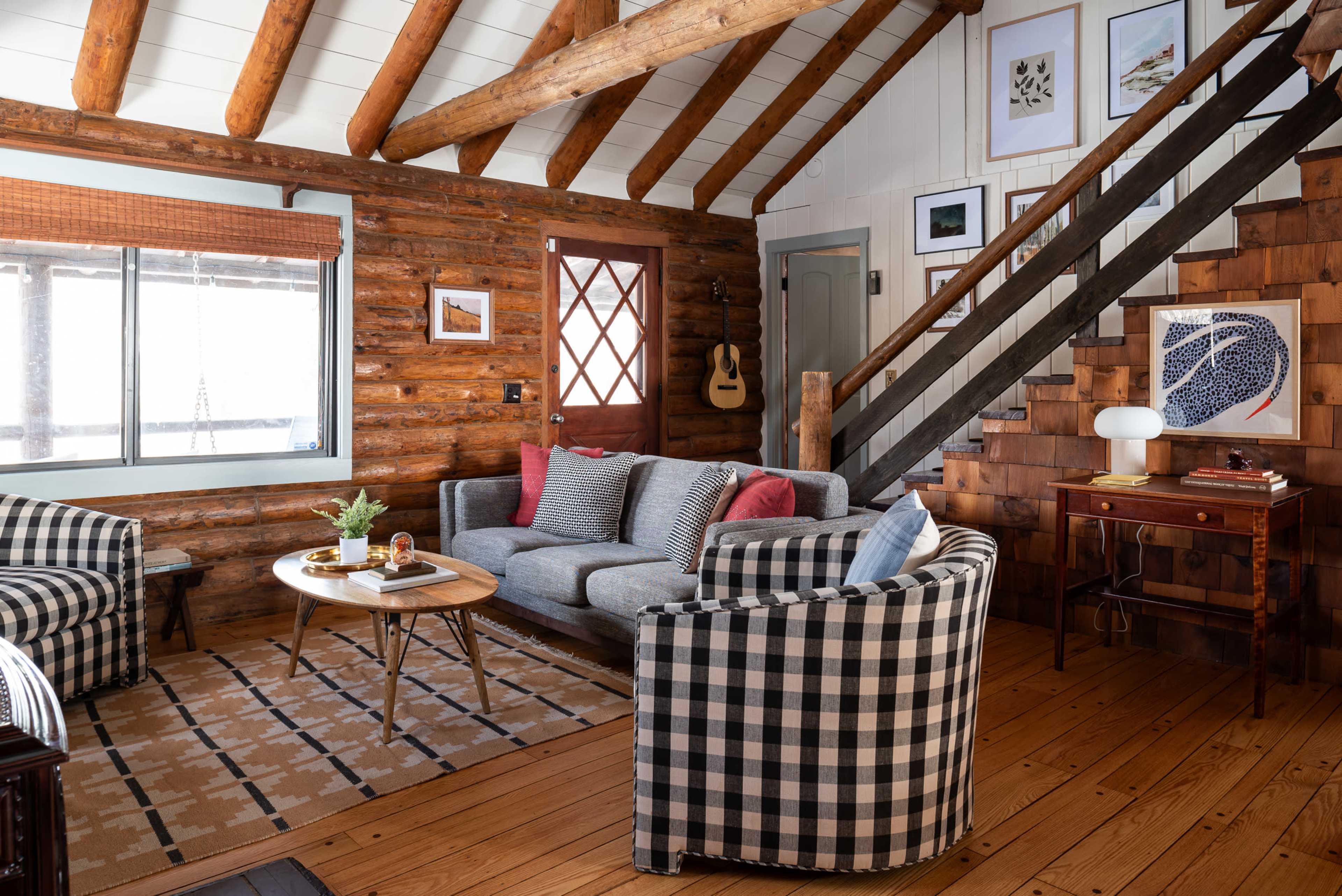 Stunning Log Cabin Located in Ohio Farmland Image in Worthington Township, Butler, OH