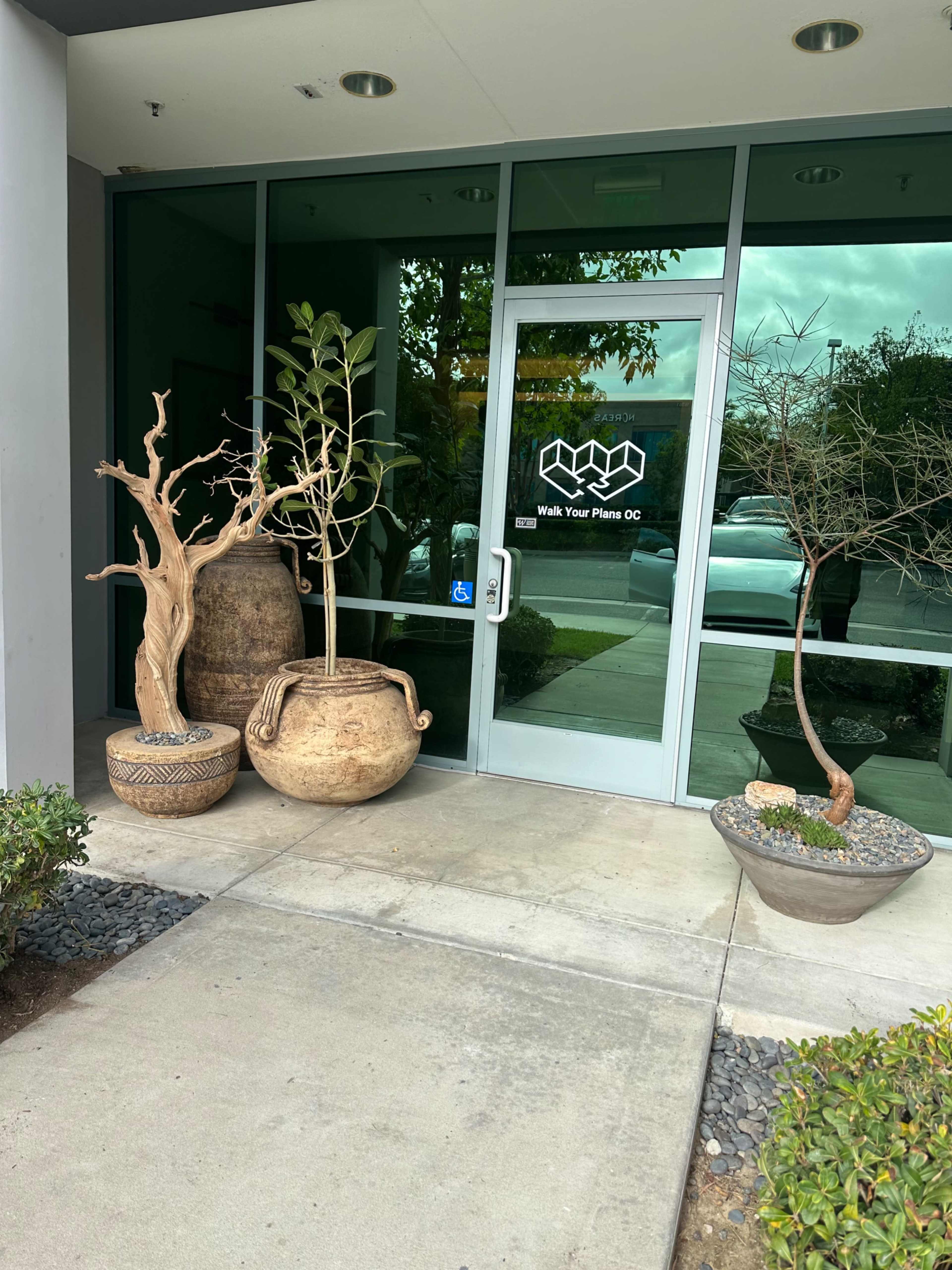 Large luxurious projection warehouse and office Image in Irvine Research Center, Irvine, CA