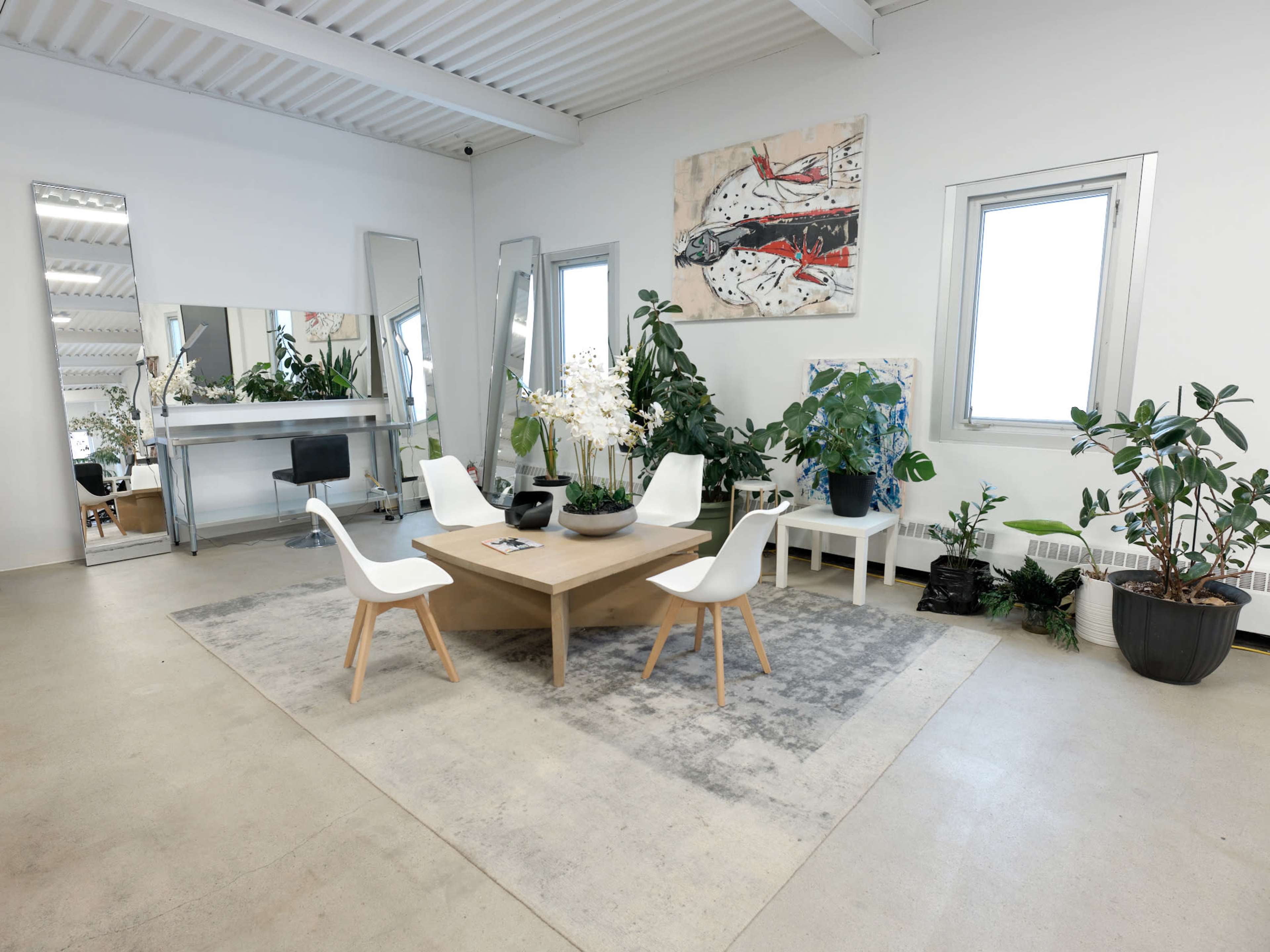 Modern studio in Calgary Downtown Image in Beltline, Calgary, AB