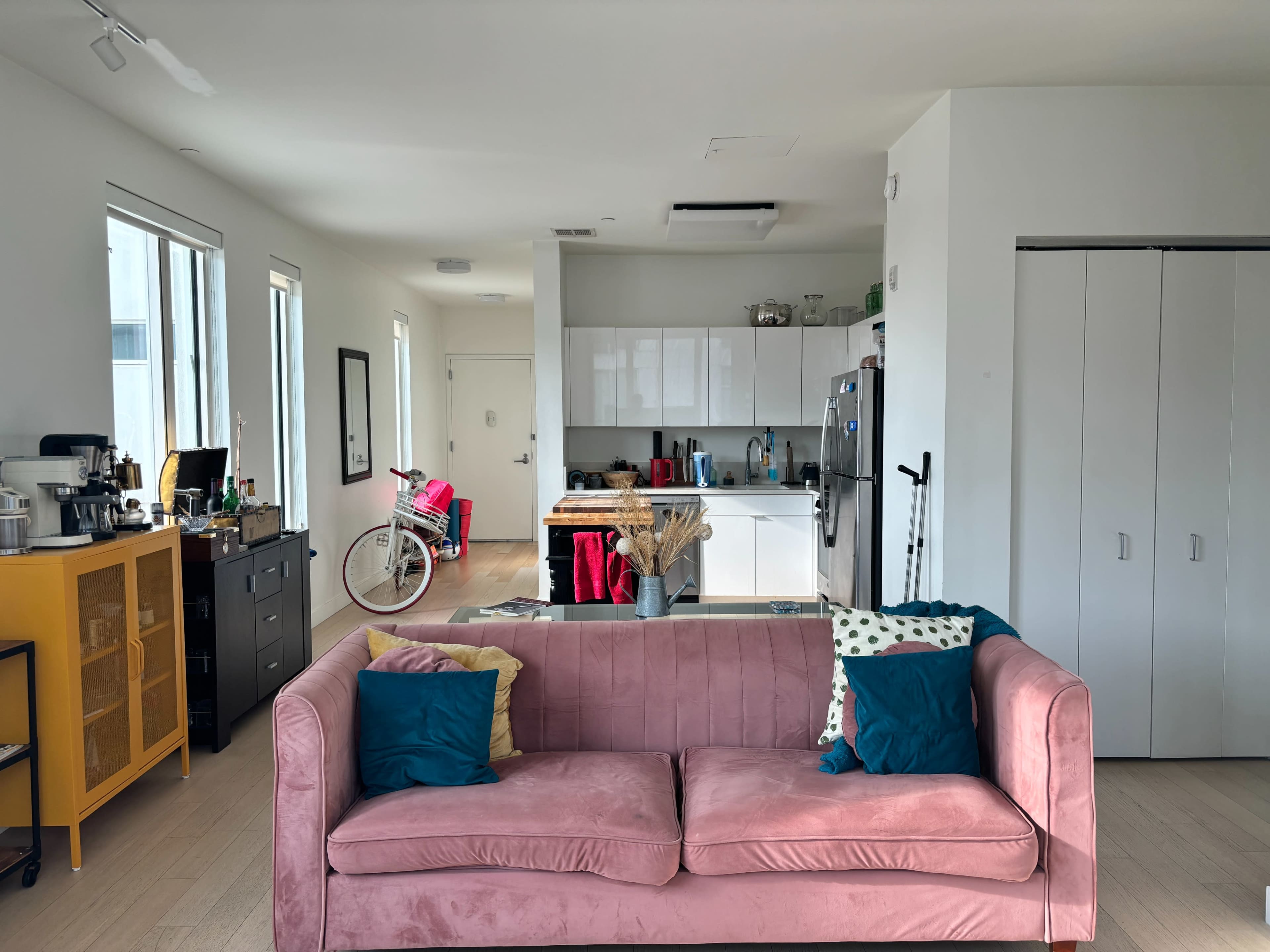 Downtown Dream Studio with City View Image in Central Ward, NEWARK, NJ