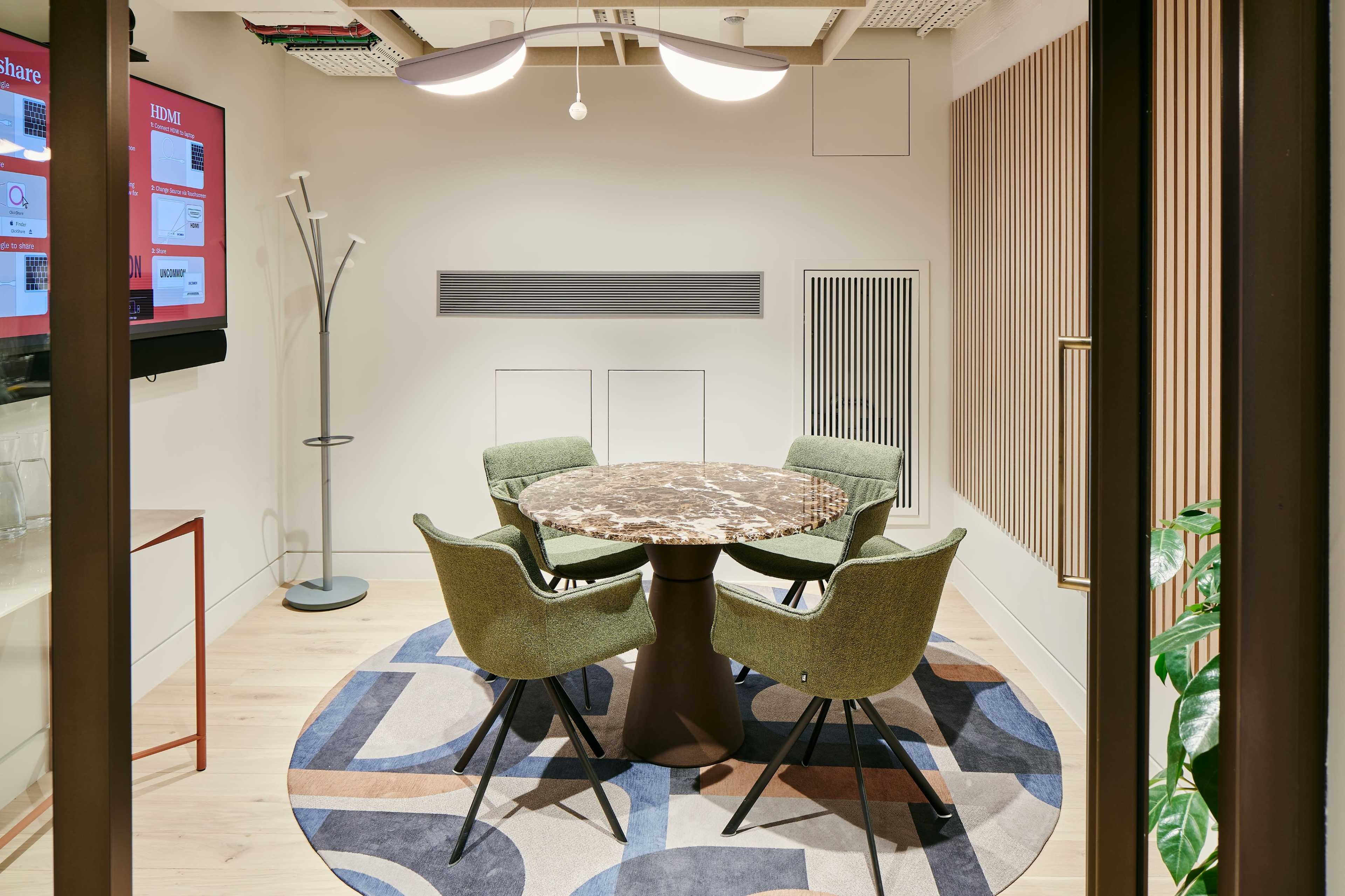 Modern Boardroom Space for 4 Image in Holborn, London, ENG