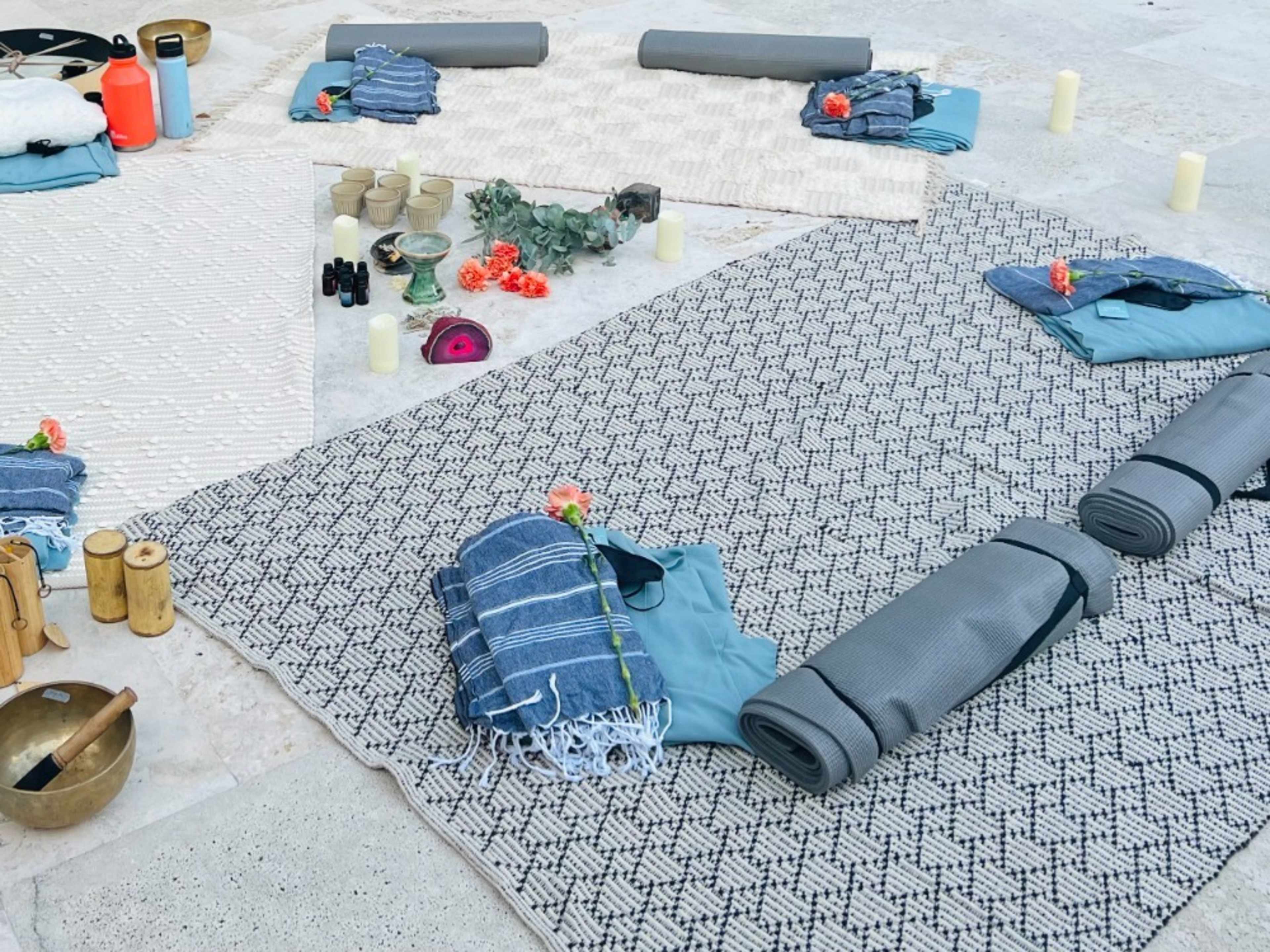 Boho vibe rugs available. 2 beige. 2 black/beige