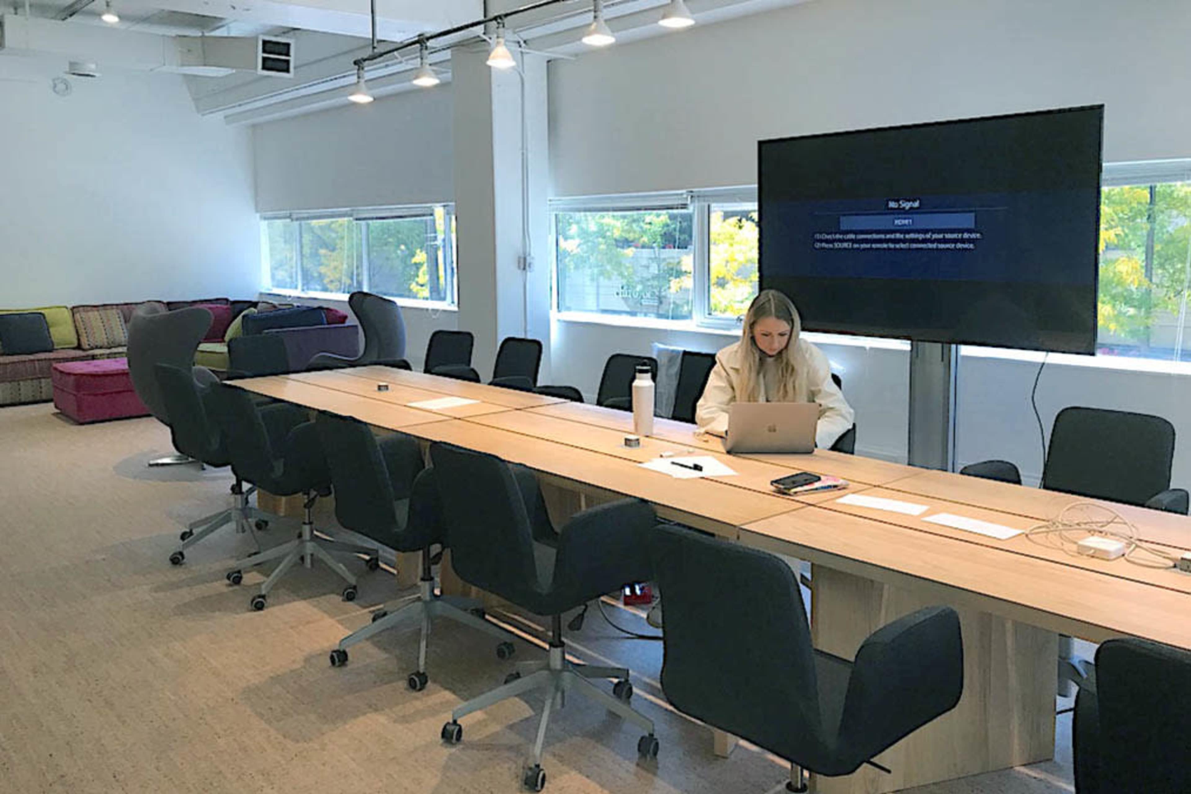 Versatile Meeting Space & Conference Room In Private River North Suite Image in Near North Side, Chicago, IL