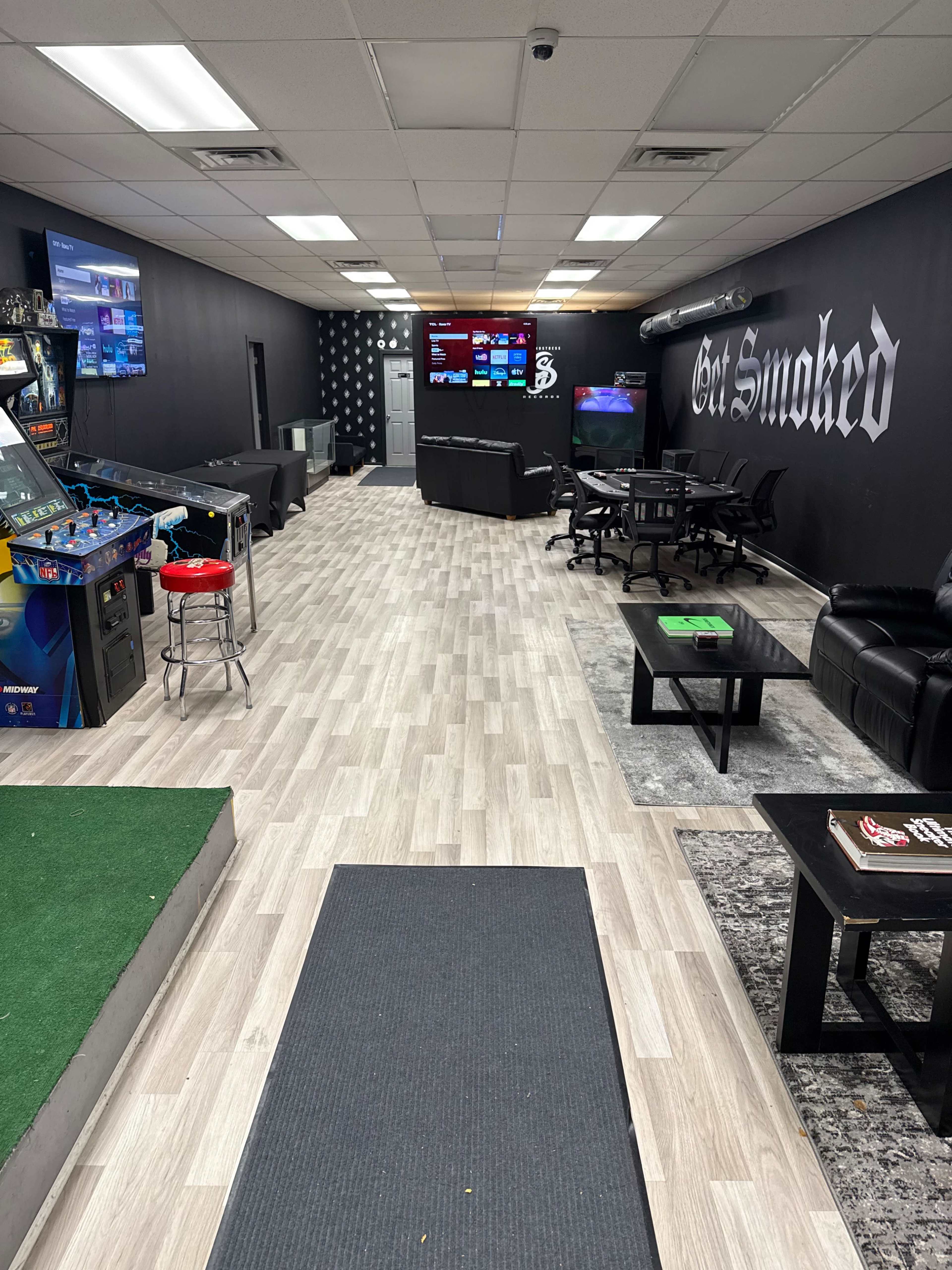 Pilsen No Stress Game Room Image in Lower West Side, Chicago, IL