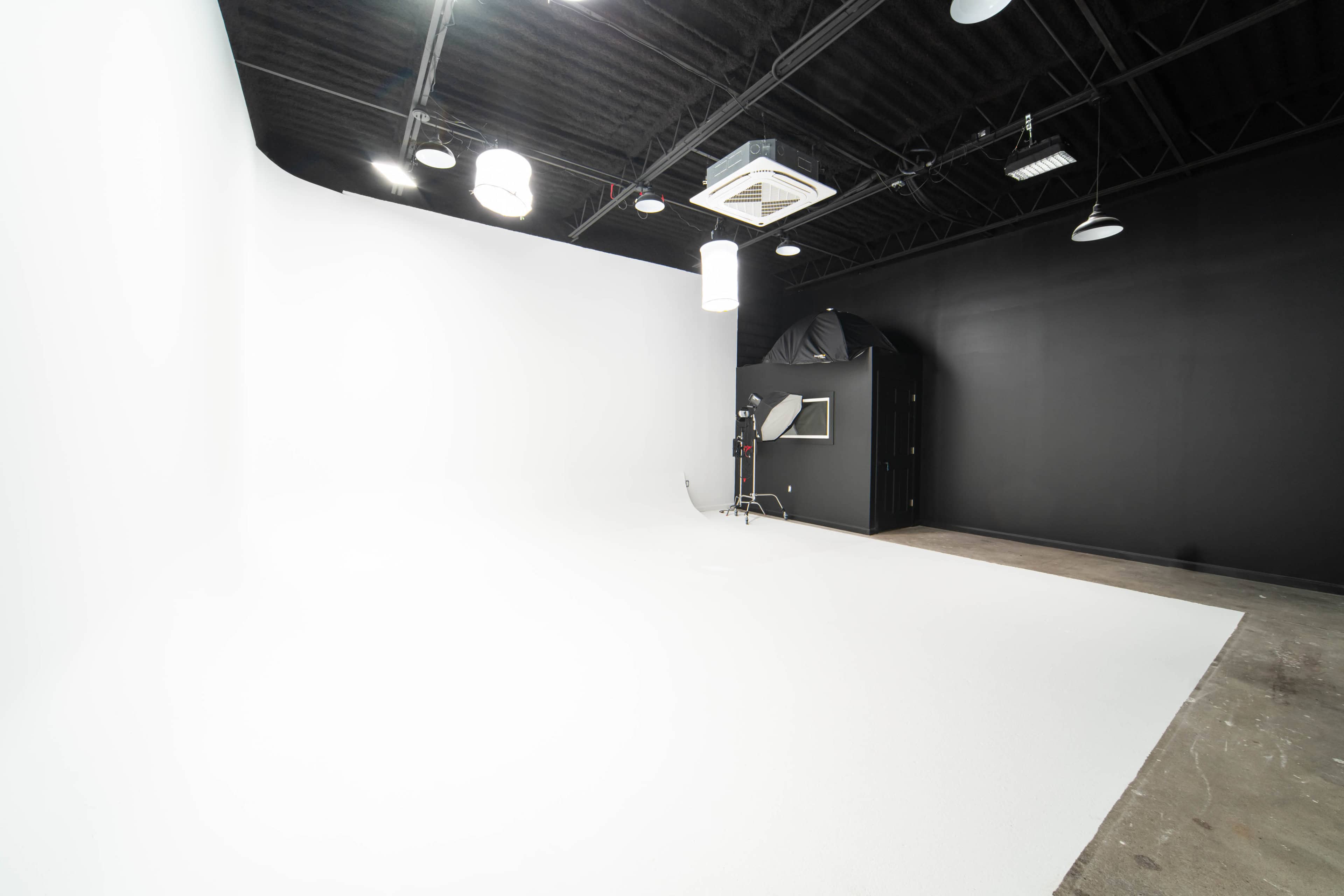 Premier Sound Treated Photo / Video Studio in Corktown Image in North Corktown, Detroit, FM