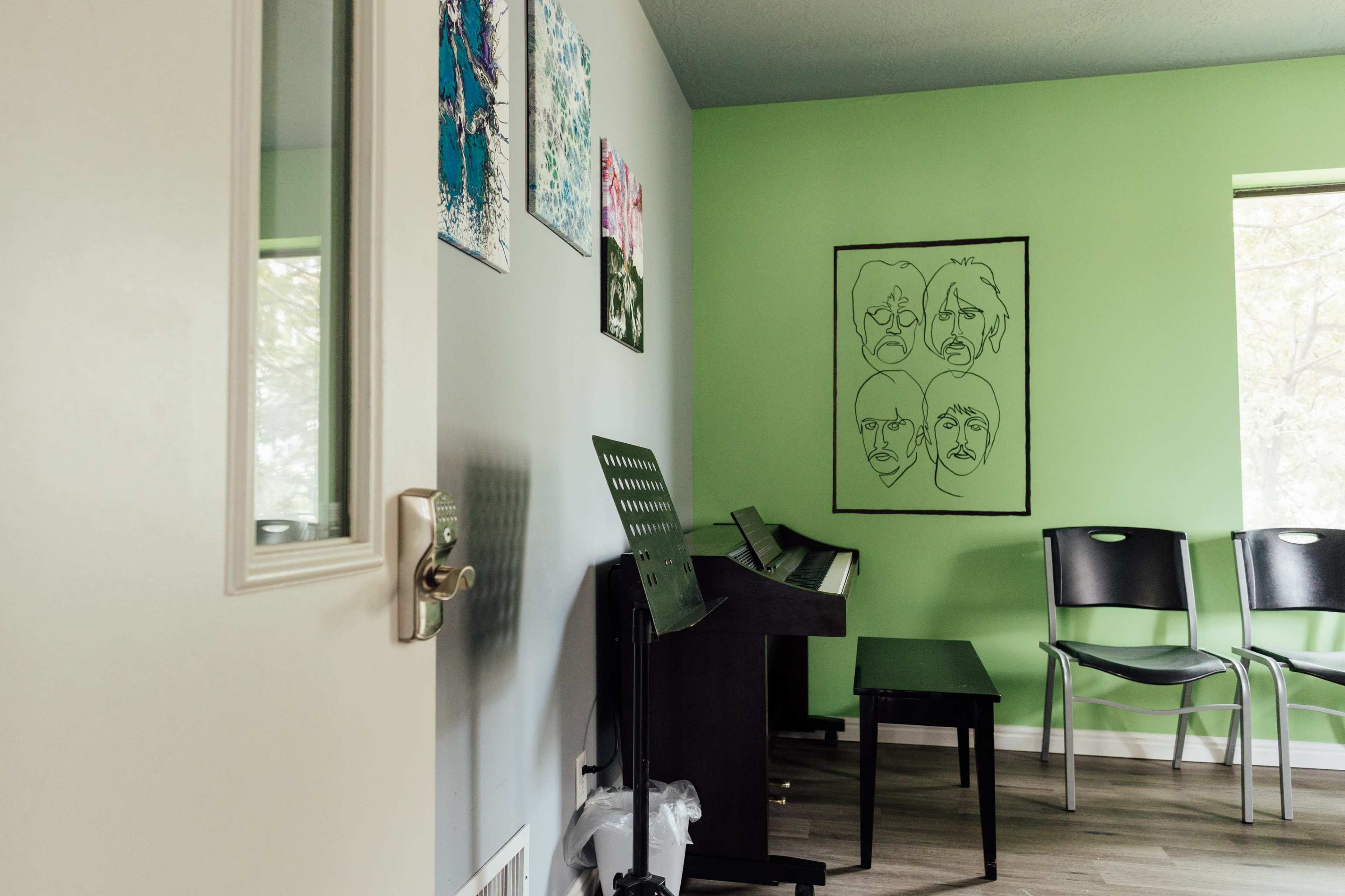 Central Music Space with Organ and Piano for Music, Teaching, Recording, and More Image in Murray, Murray, UT