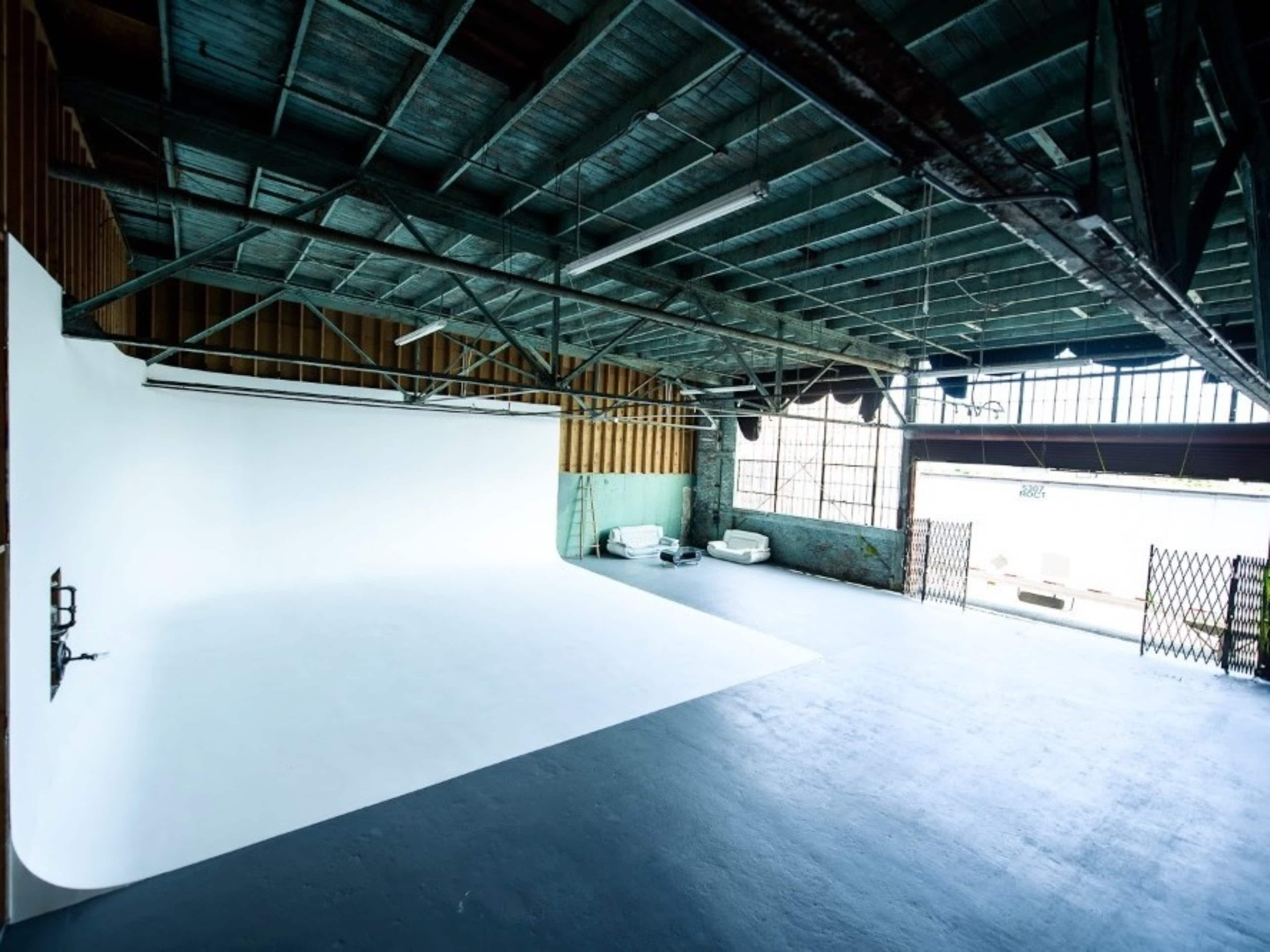 Cyc Stage