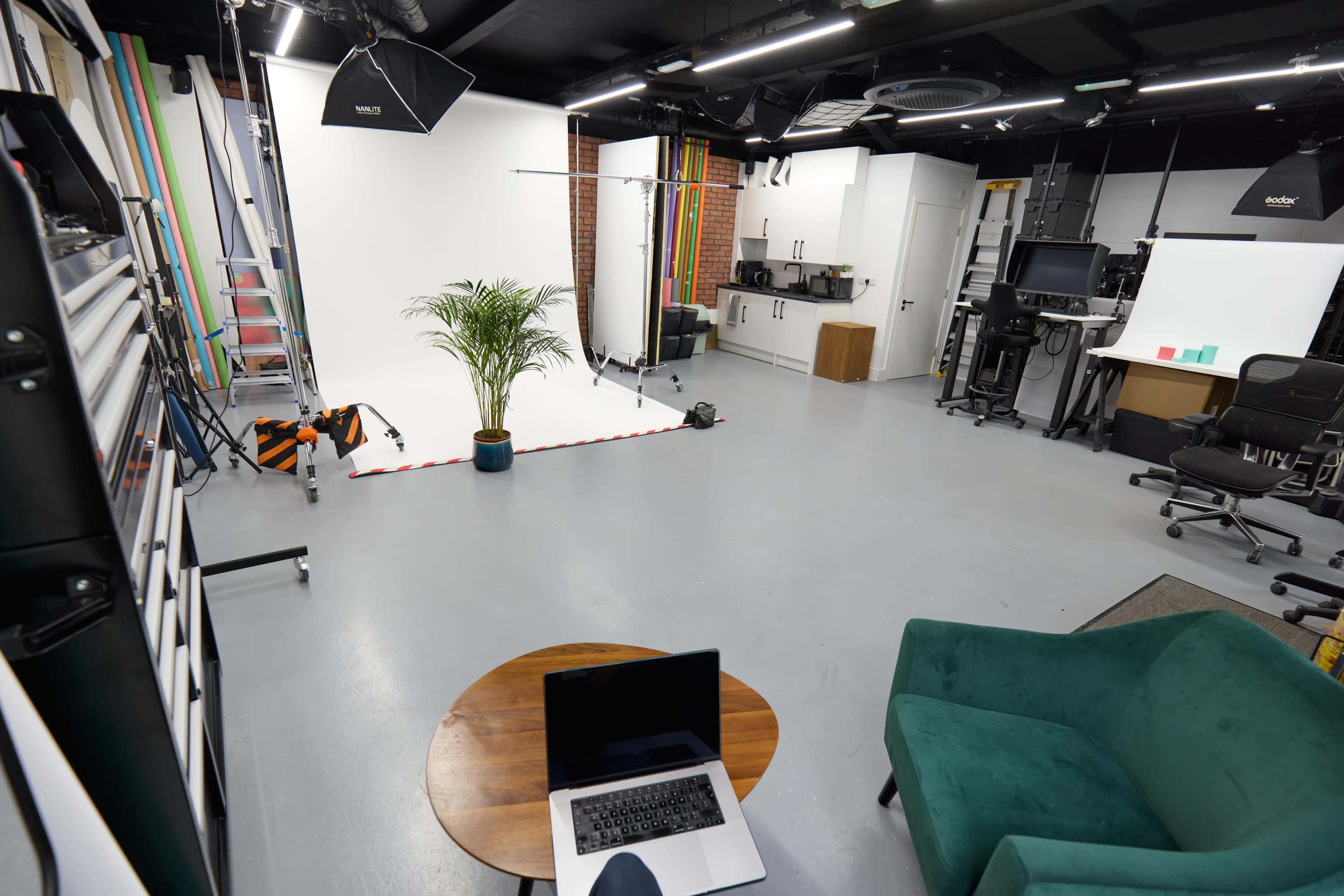 Photography and Film Studio Image in Arno's Vale, Bristol, ENG