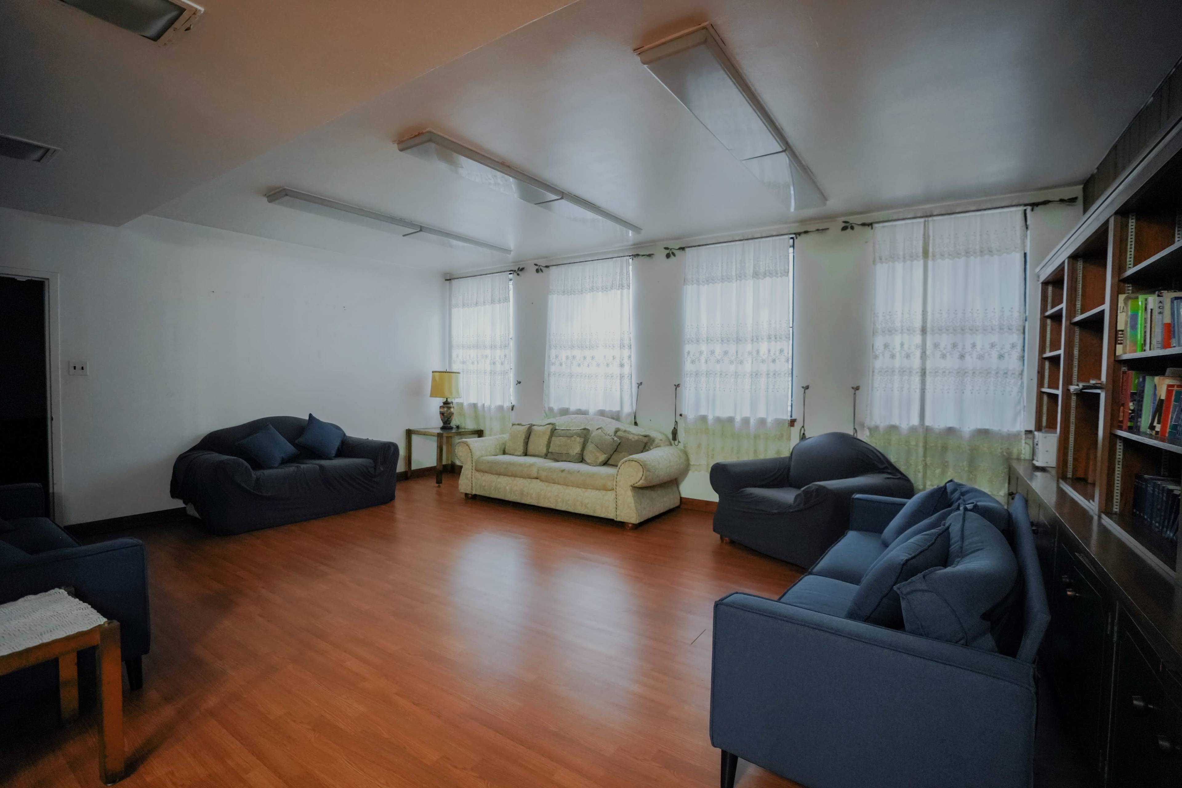 Retro Brooklyn School with Classrooms Image in East New York, Brooklyn, NY