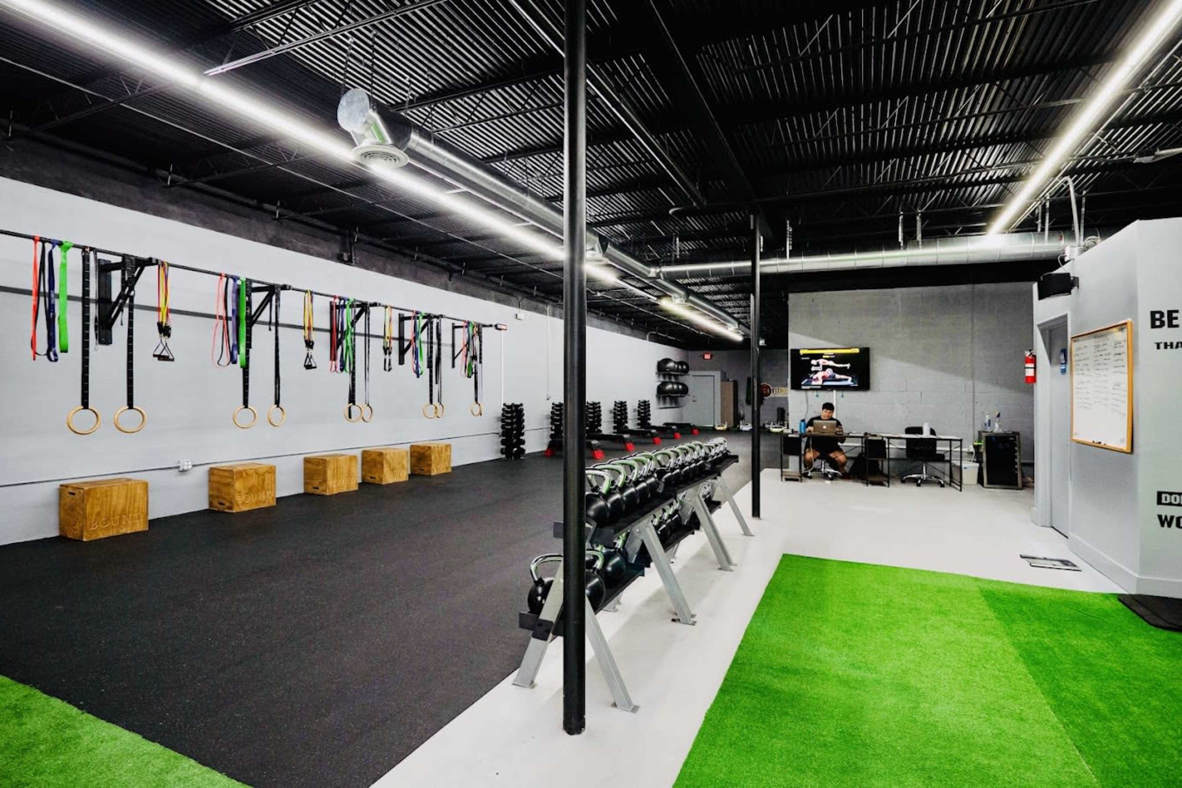 Boutique Fitness Studio designed with everything you need to stay strong and healthy. Image in Oakland Park, Oakland Park, FL