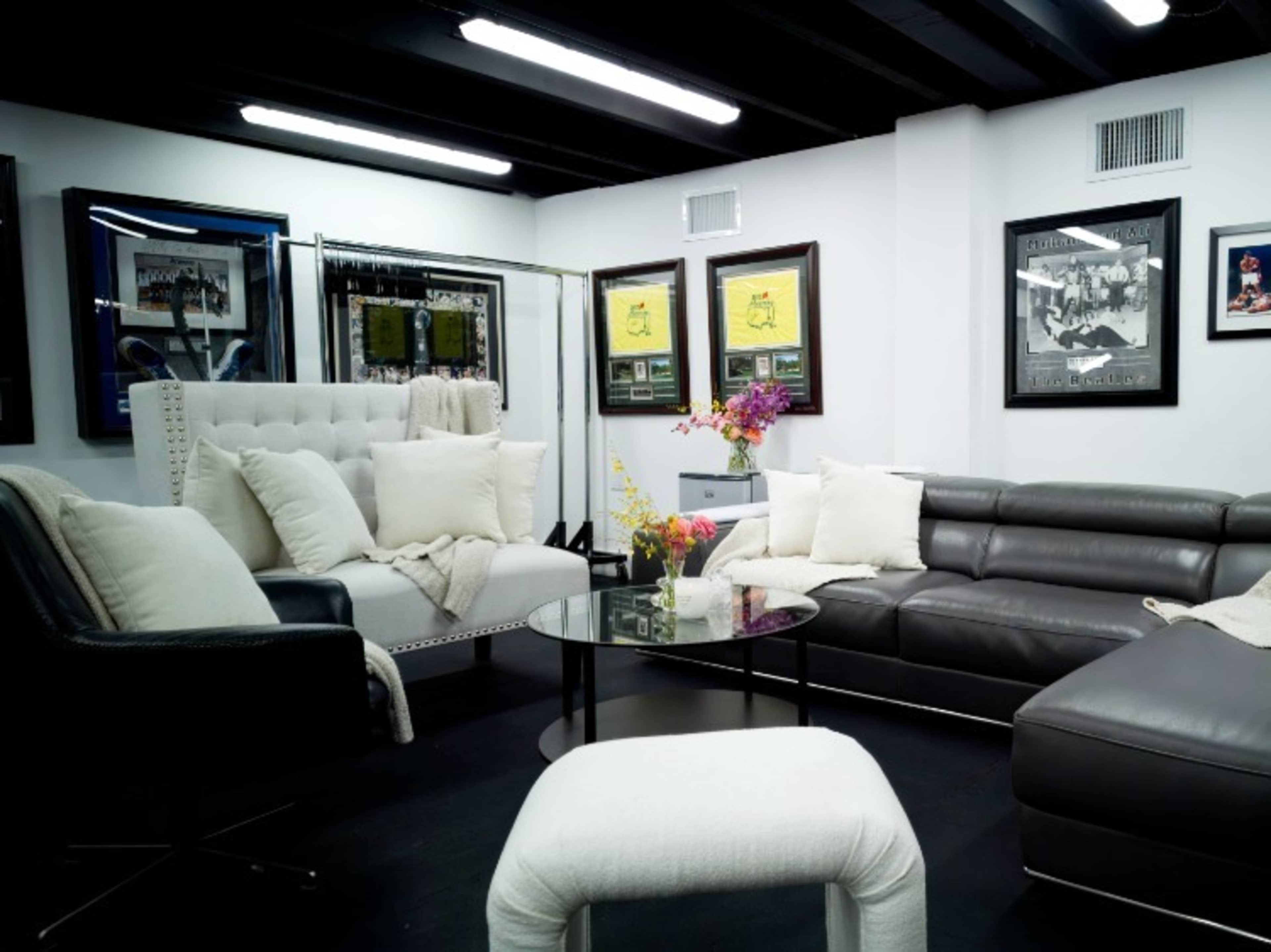 Talent Green-Room (Second Floor)