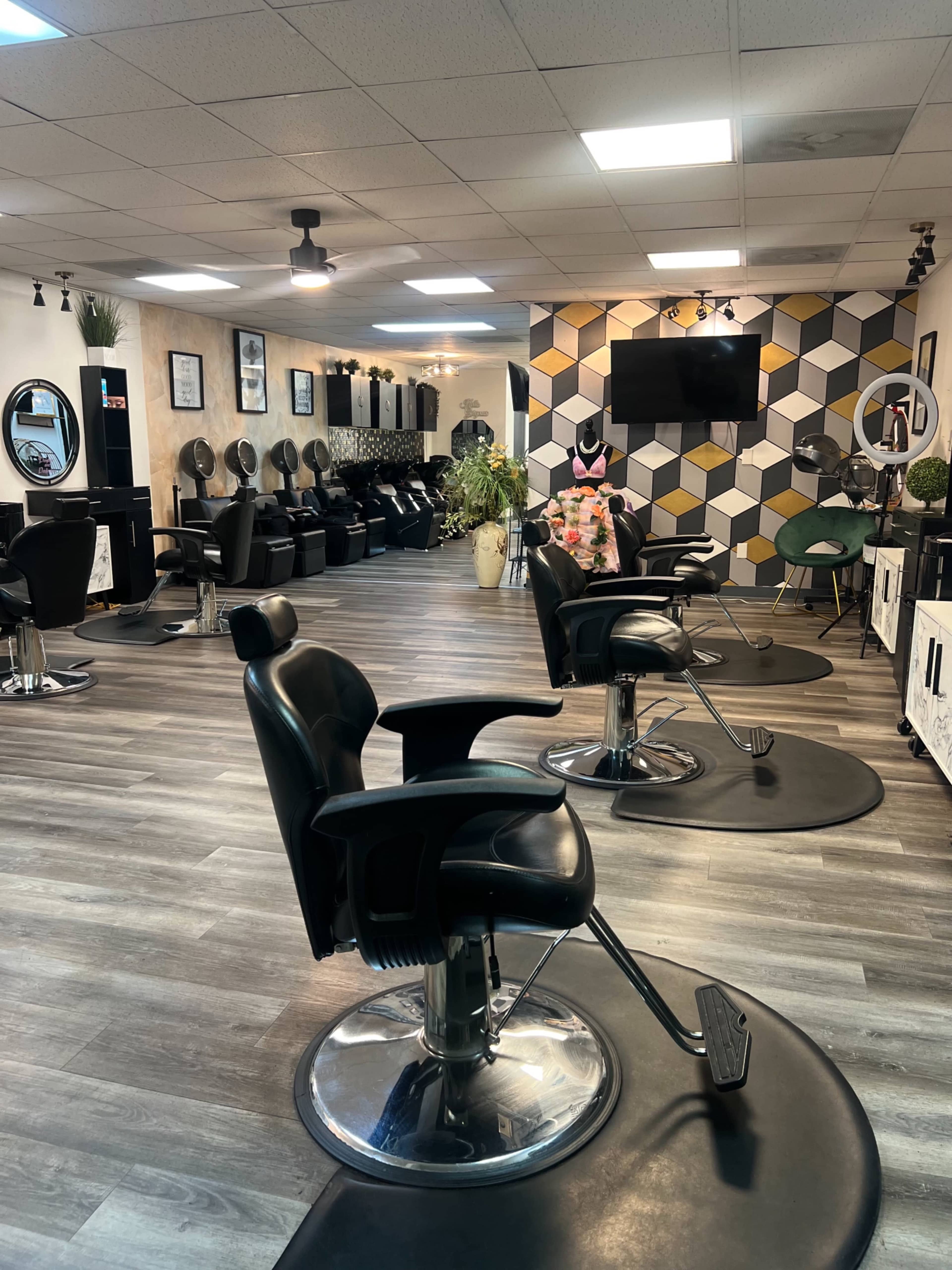 Beauty Salon Image in Altamonte Springs, Altamonte Springs, FL