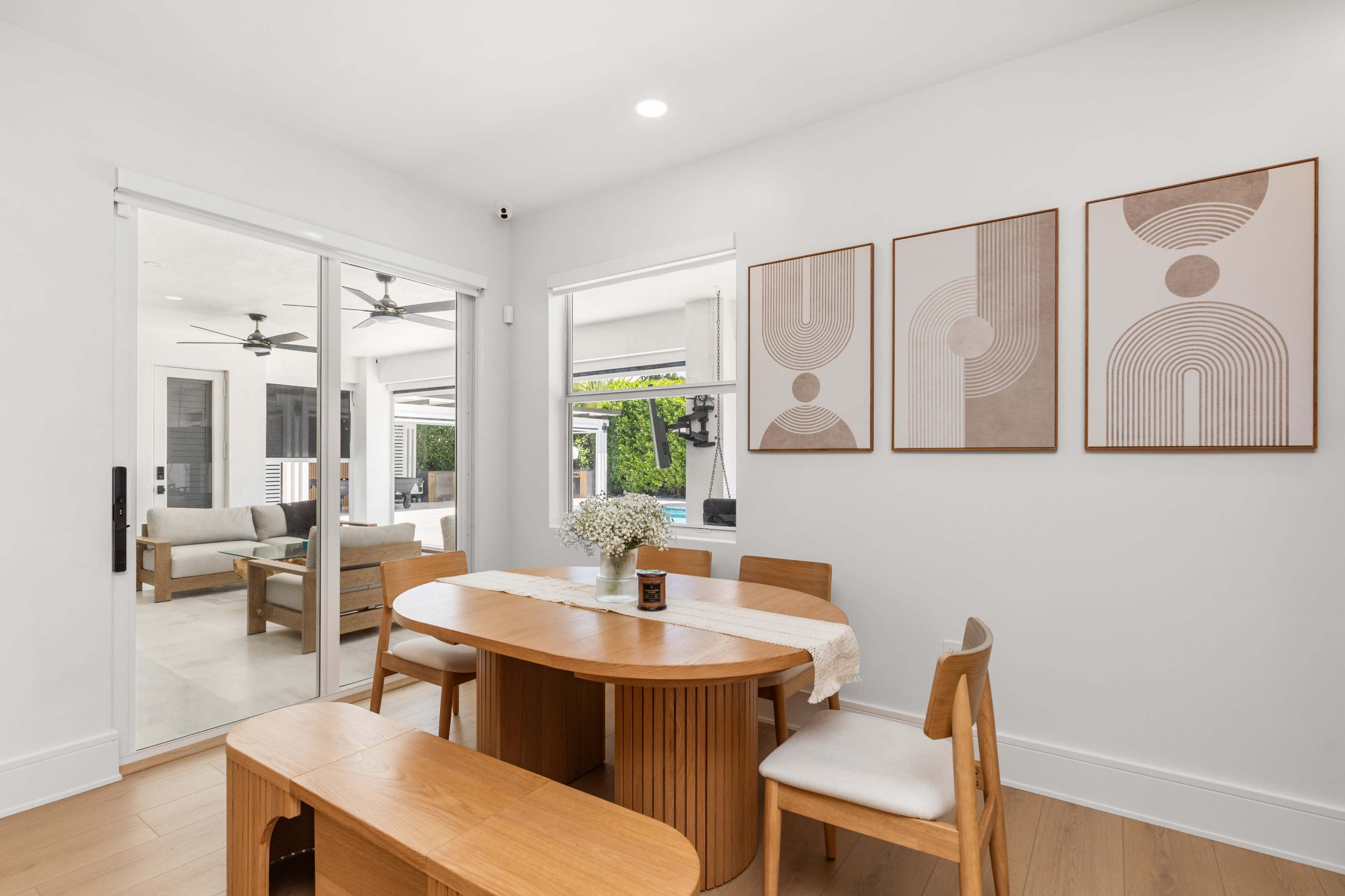 Multi Set Luxe Modern Home with Resort-Style Backyard + Designer Interior Image in , Miami, FL