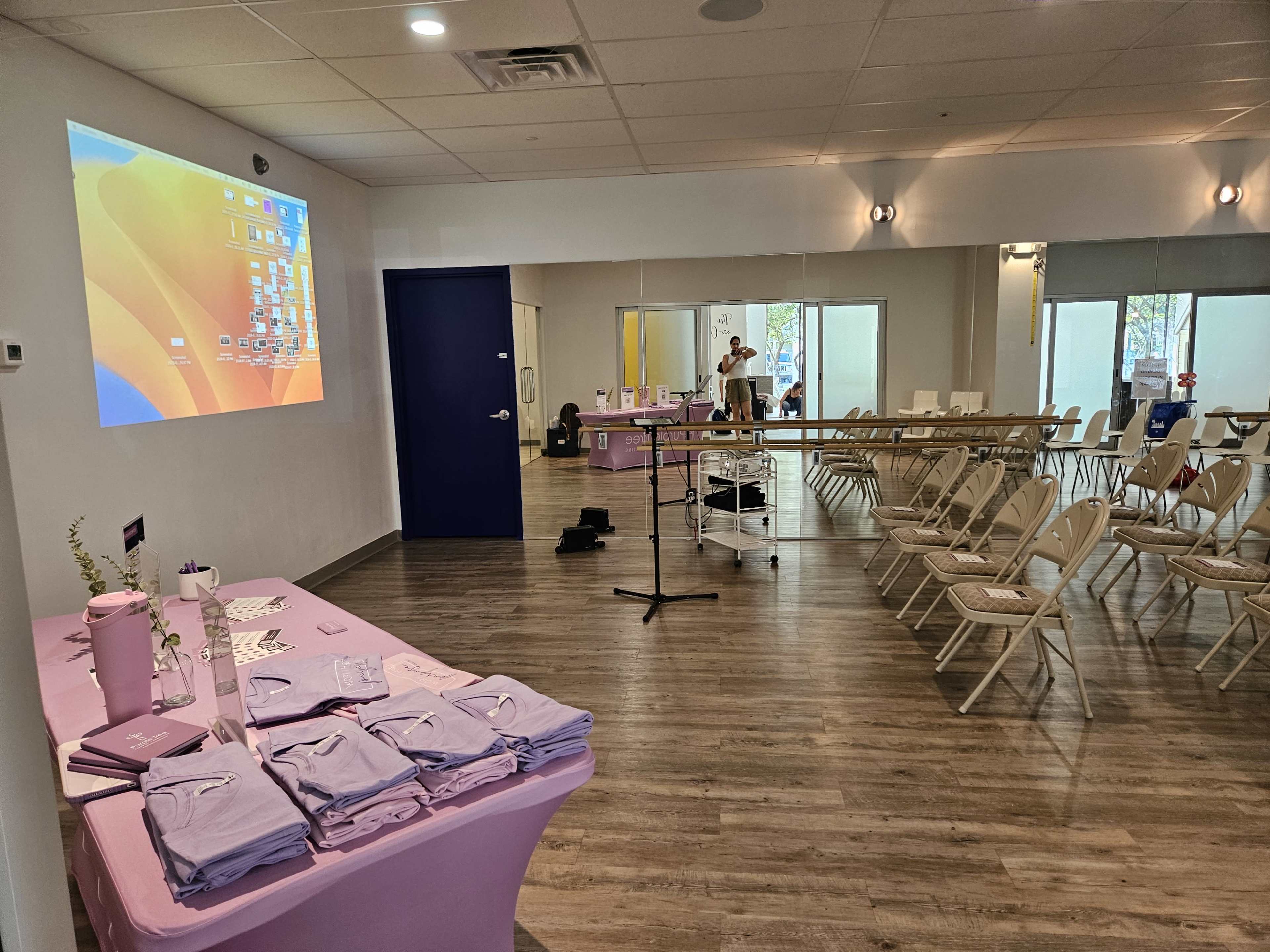 Spacious Dance Studio with Mirrors, Barres & Kids’ Play Access — Great for Classes, Parties, Fitness Events, Workshops, or Meetings. Image in University Drive, Coral Springs, FL