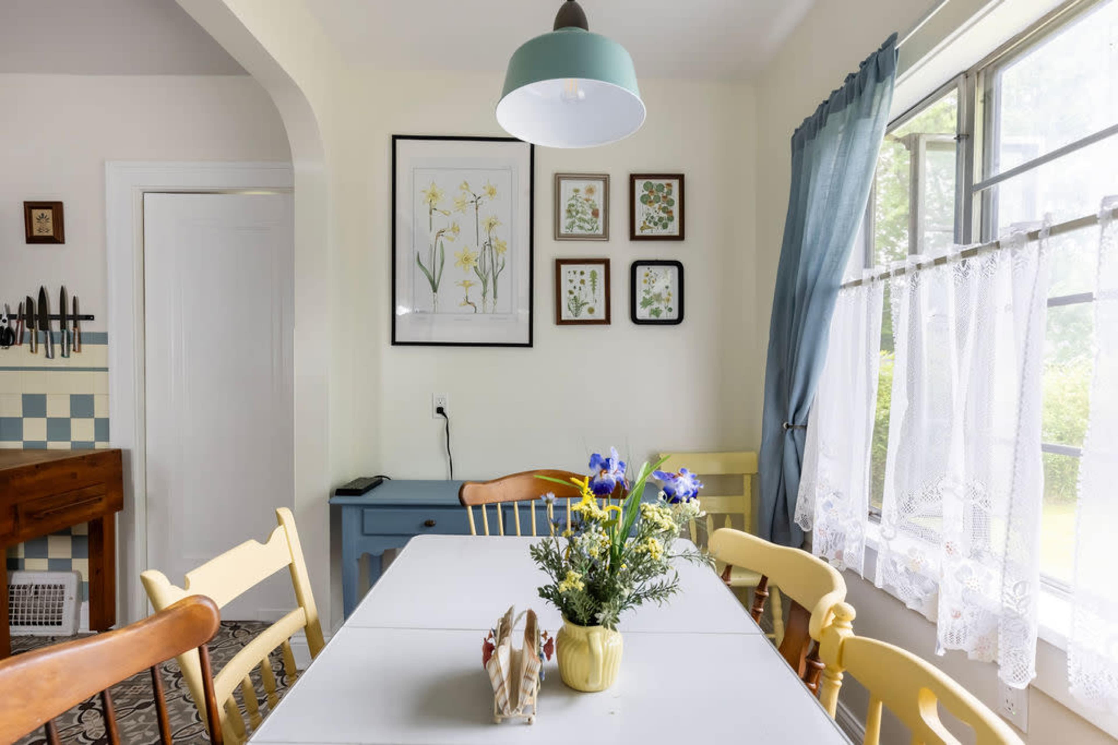 Granny's Time Capsule Image in Euclid, Euclid, OH