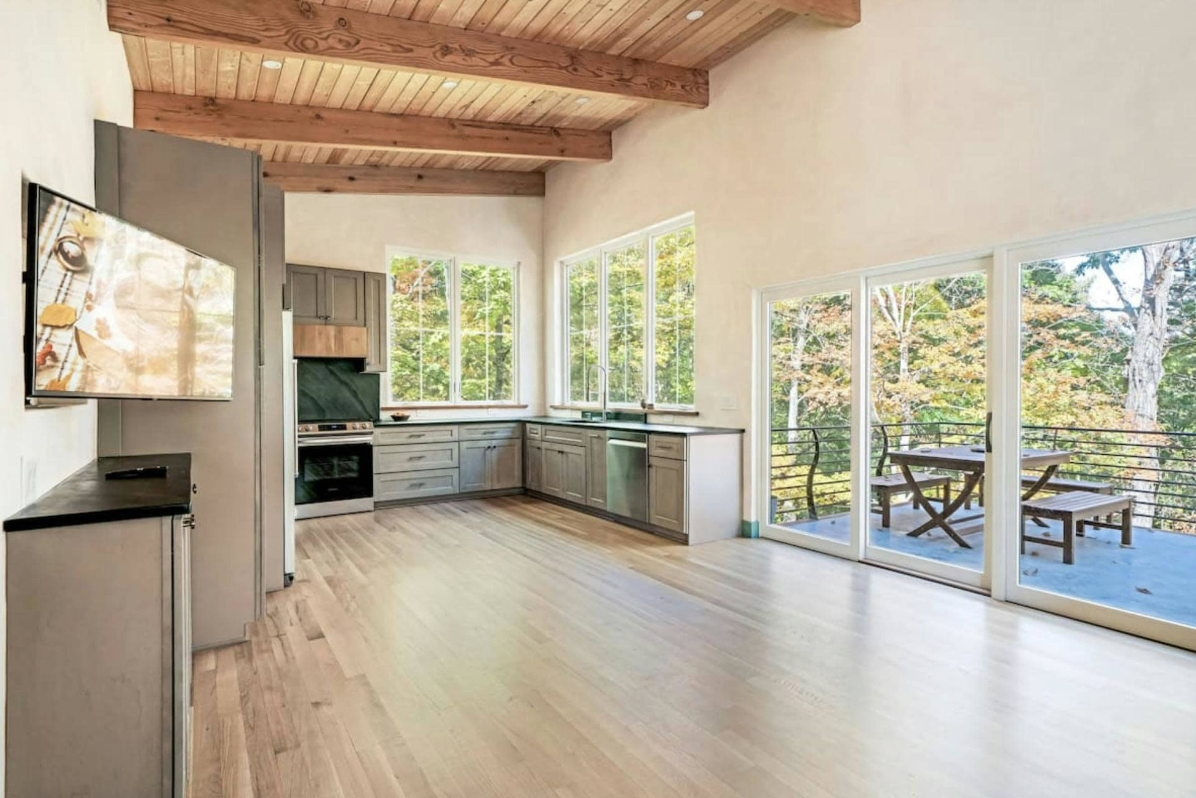 Modern Home - Wooded Oasis - Views Image in Scottsboro, Nashville, TN