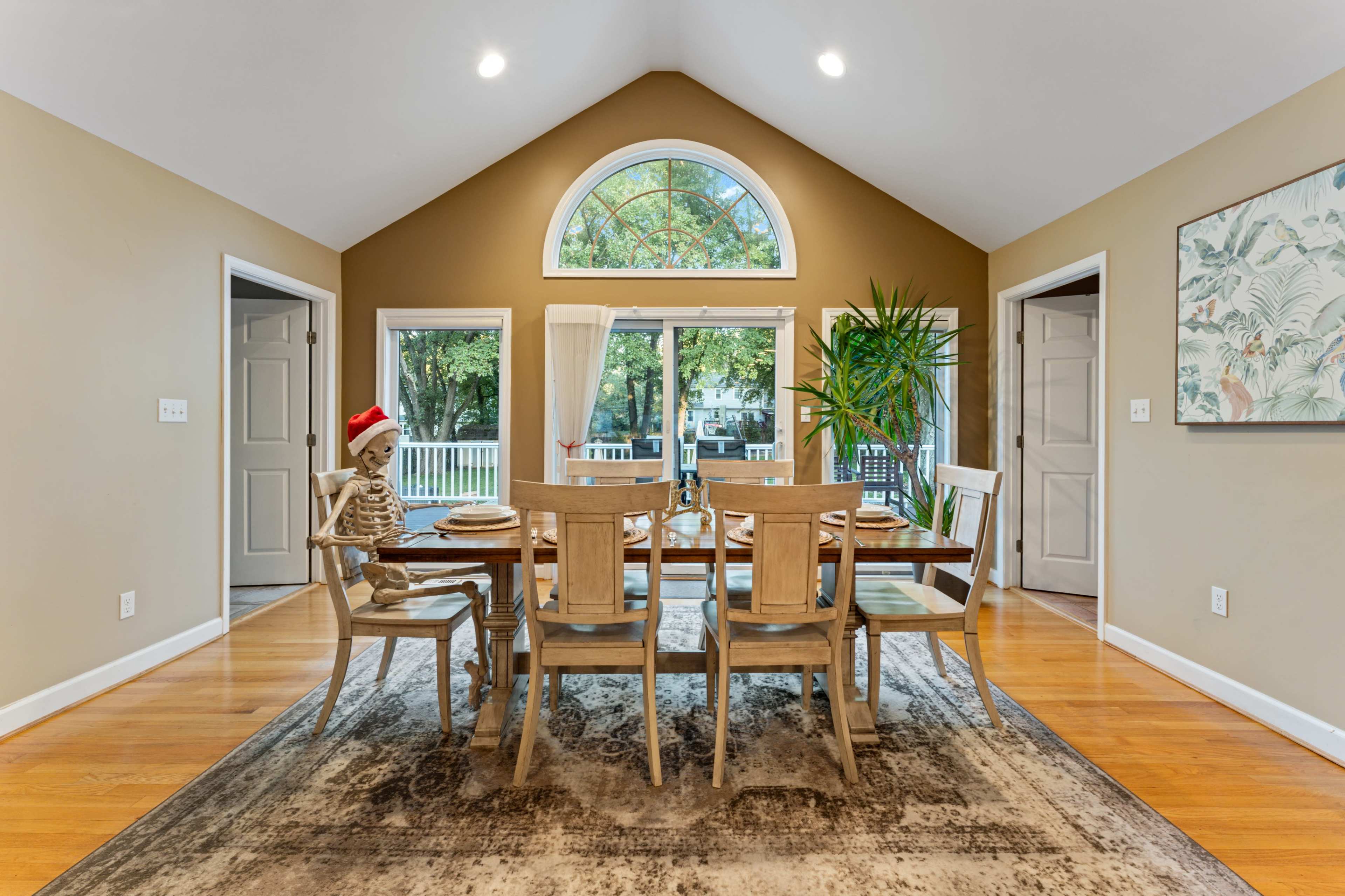 Stunning Open Floor Plan Image in Fairland, Silver Spring, MD