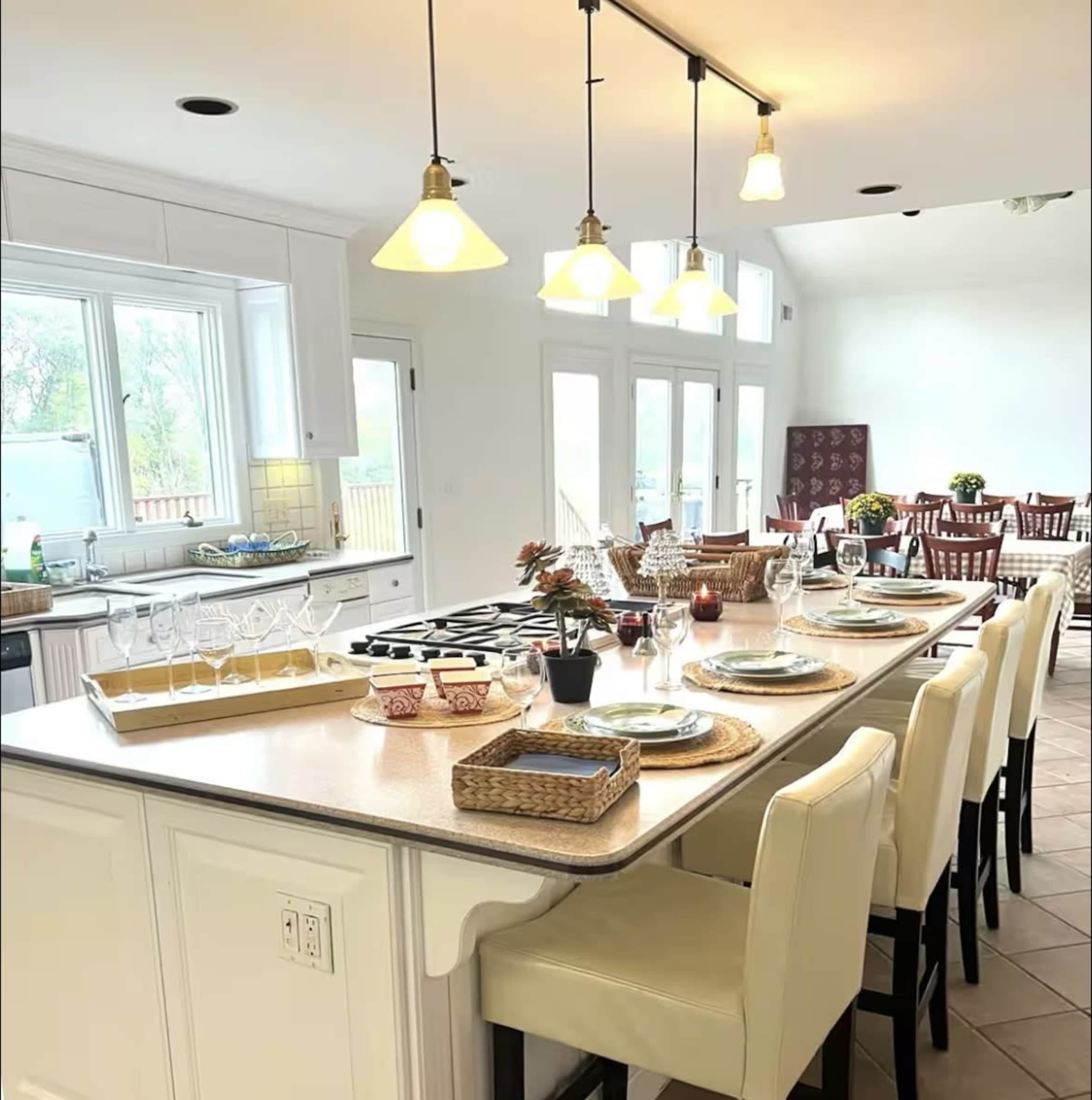 The Villa Farm: Rustic & Modern 23-Acre Secluded Retreat for Stays, Gatherings, Meetings, Photo & Video Shoots Image in Hillsborough Township, Hillsborough, NJ