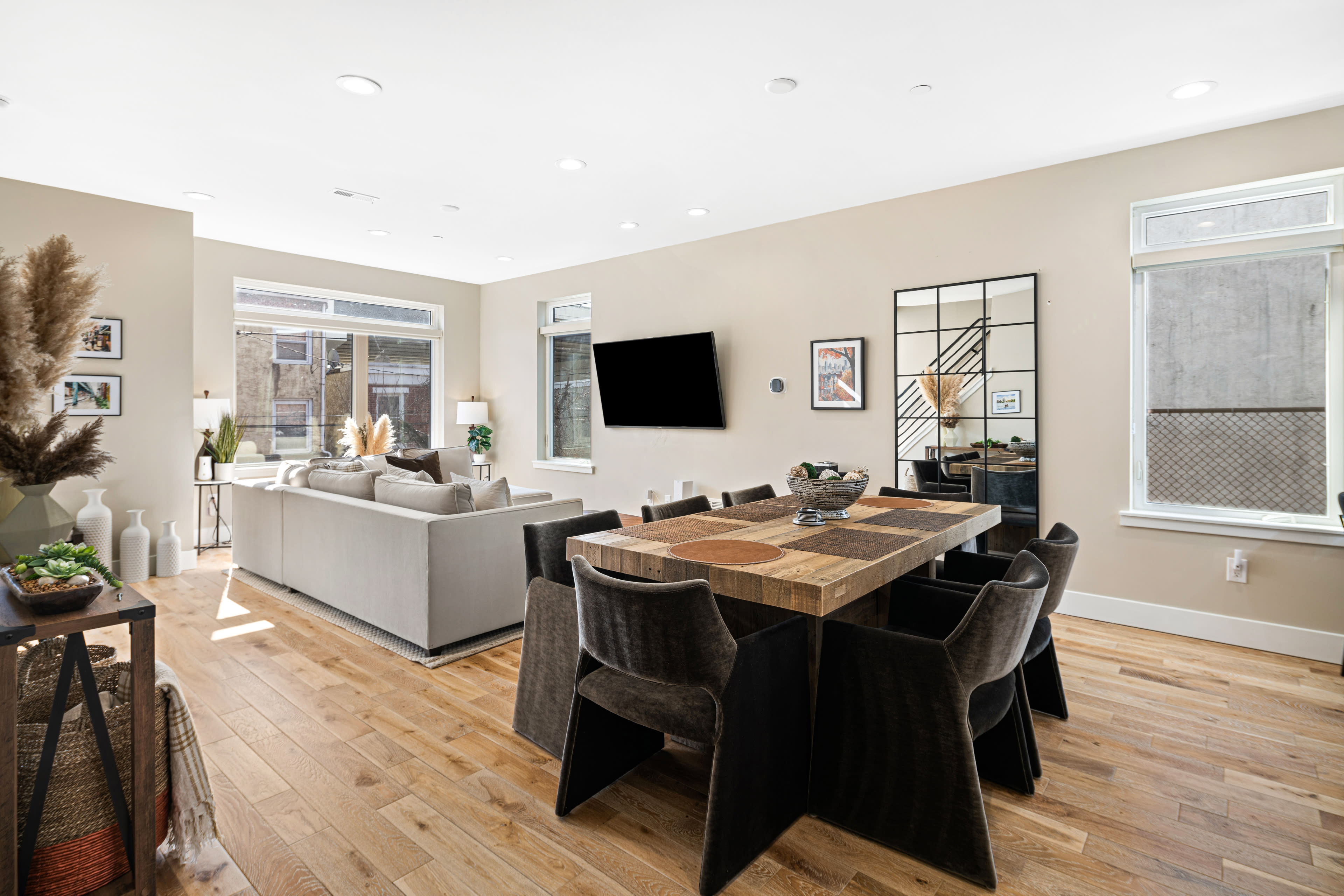 The Executive | Fishtown/Port-Richmond | Luxury | Private-Garage Image in North Philadelphia, Philadelphia, PA