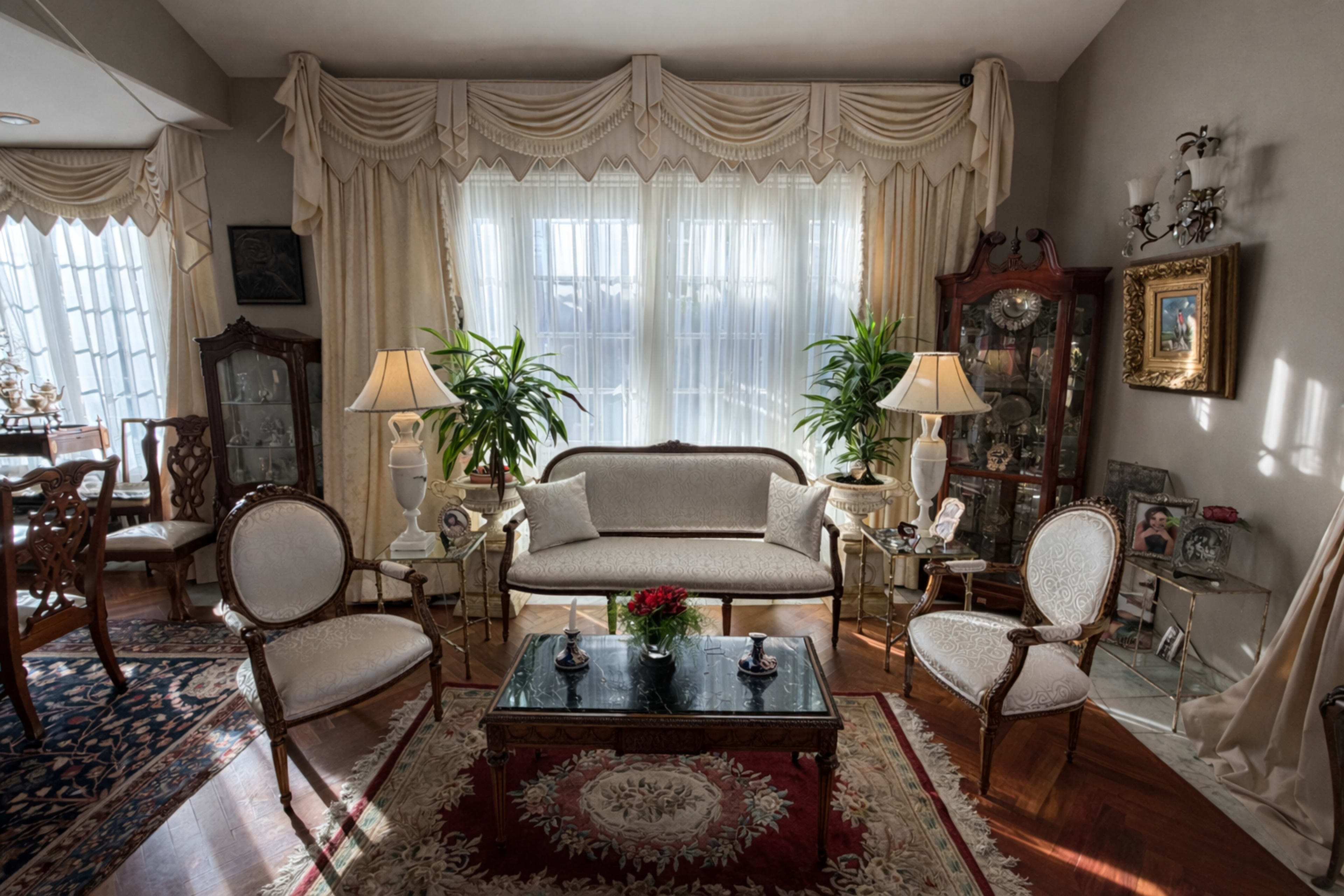 Elegant European-Style Estate Interior with Ornate Classic Décor Image in Chatsworth, Porter Ranch, CA