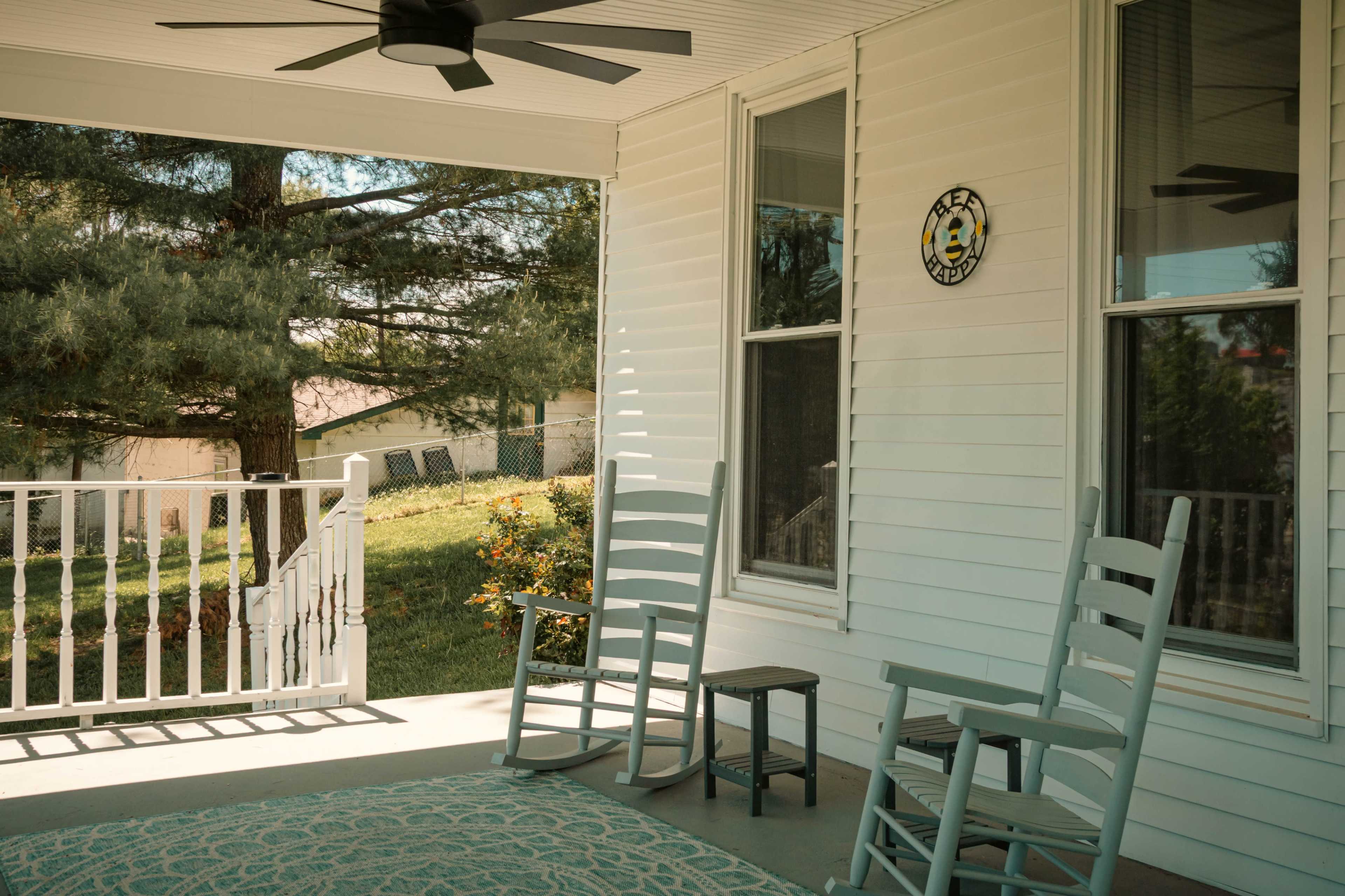 Historic Luxury Estate, Pool & Events, Sleeps 14 Image in Brandenburg, Brandenburg, KY