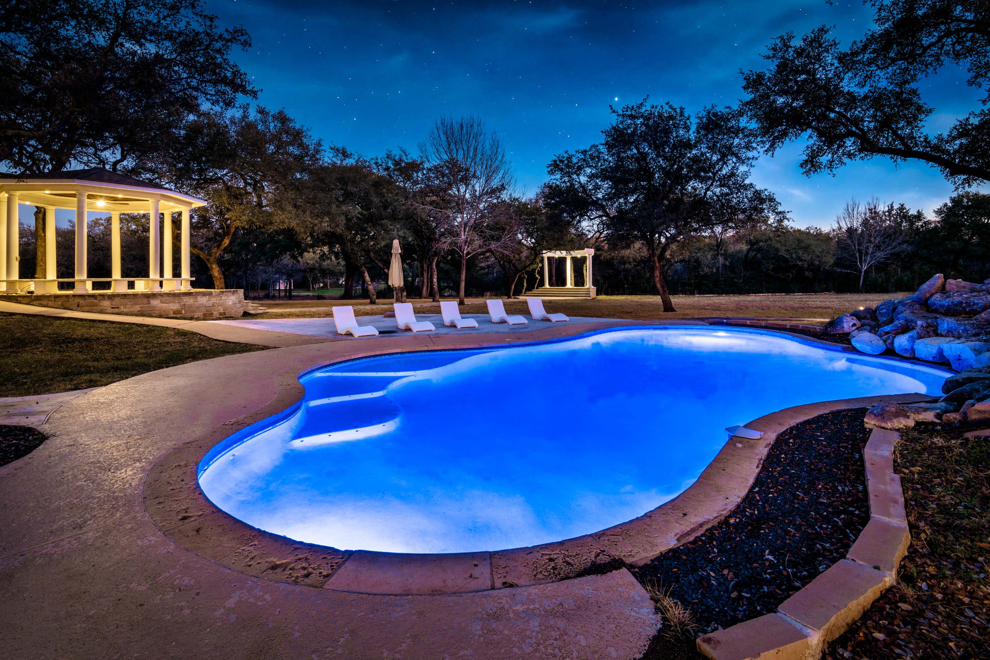 Serenita Estate: Events | Weddings | Retreats Image in Shady Hollow, Austin, TX