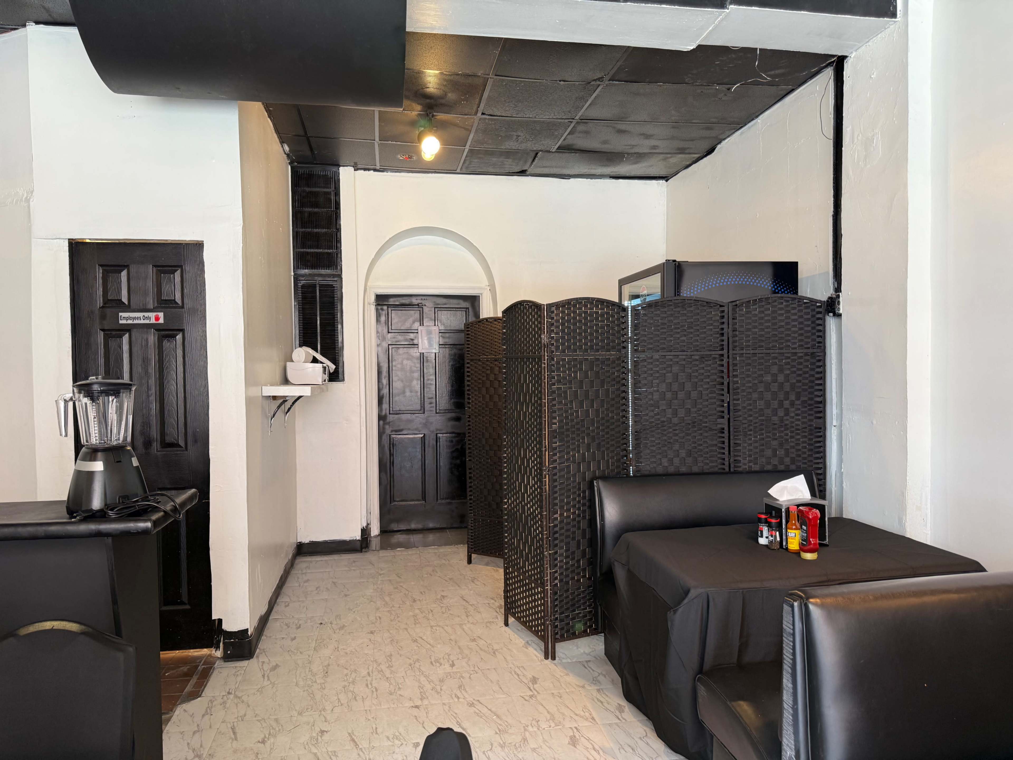 Intimate Restaurant with Great Vibes Image in Port Norfolk, Portsmouth, VA