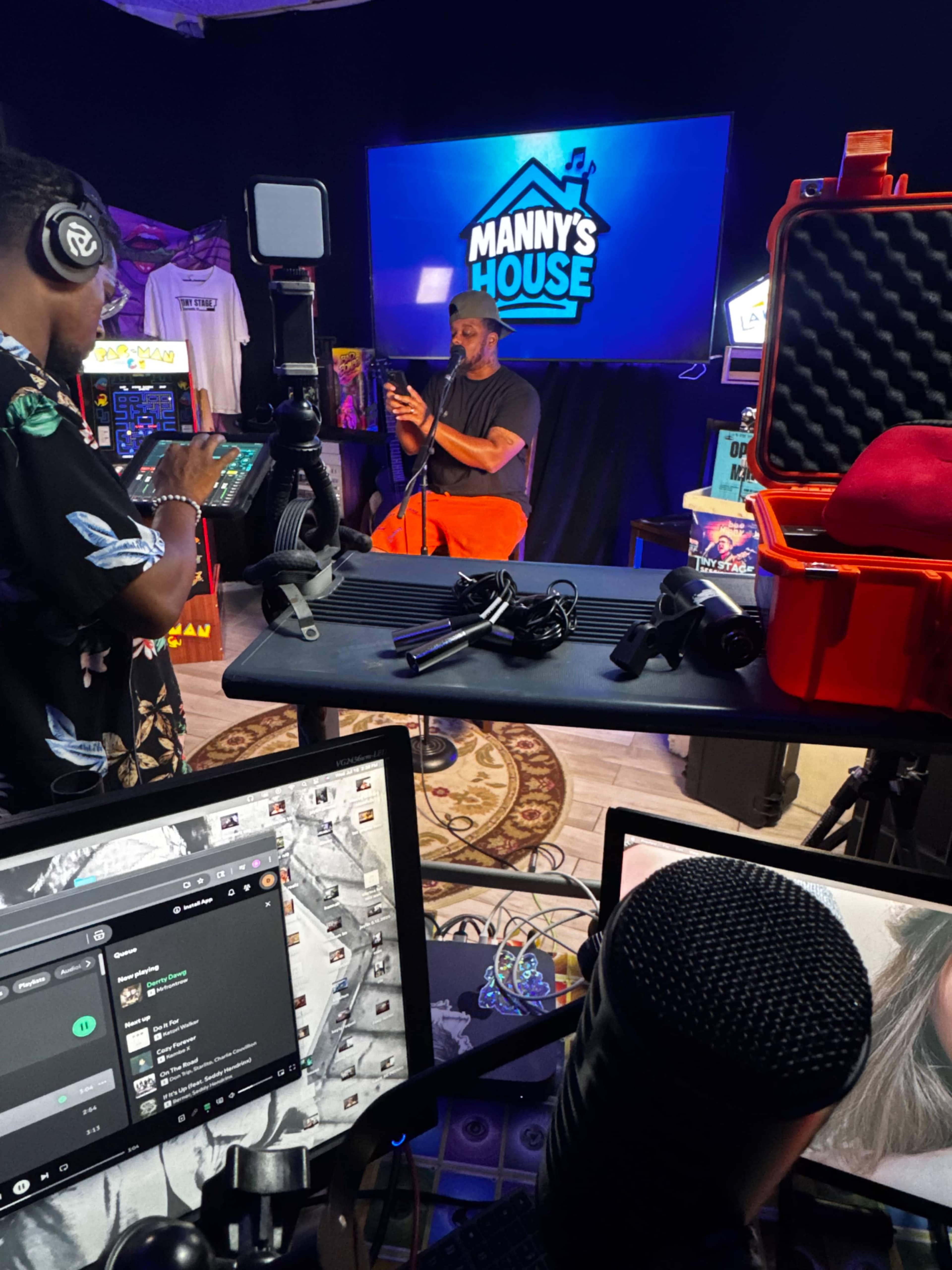 Manny’s House @ Luxury United Studios Image in Garland, Garland, TX