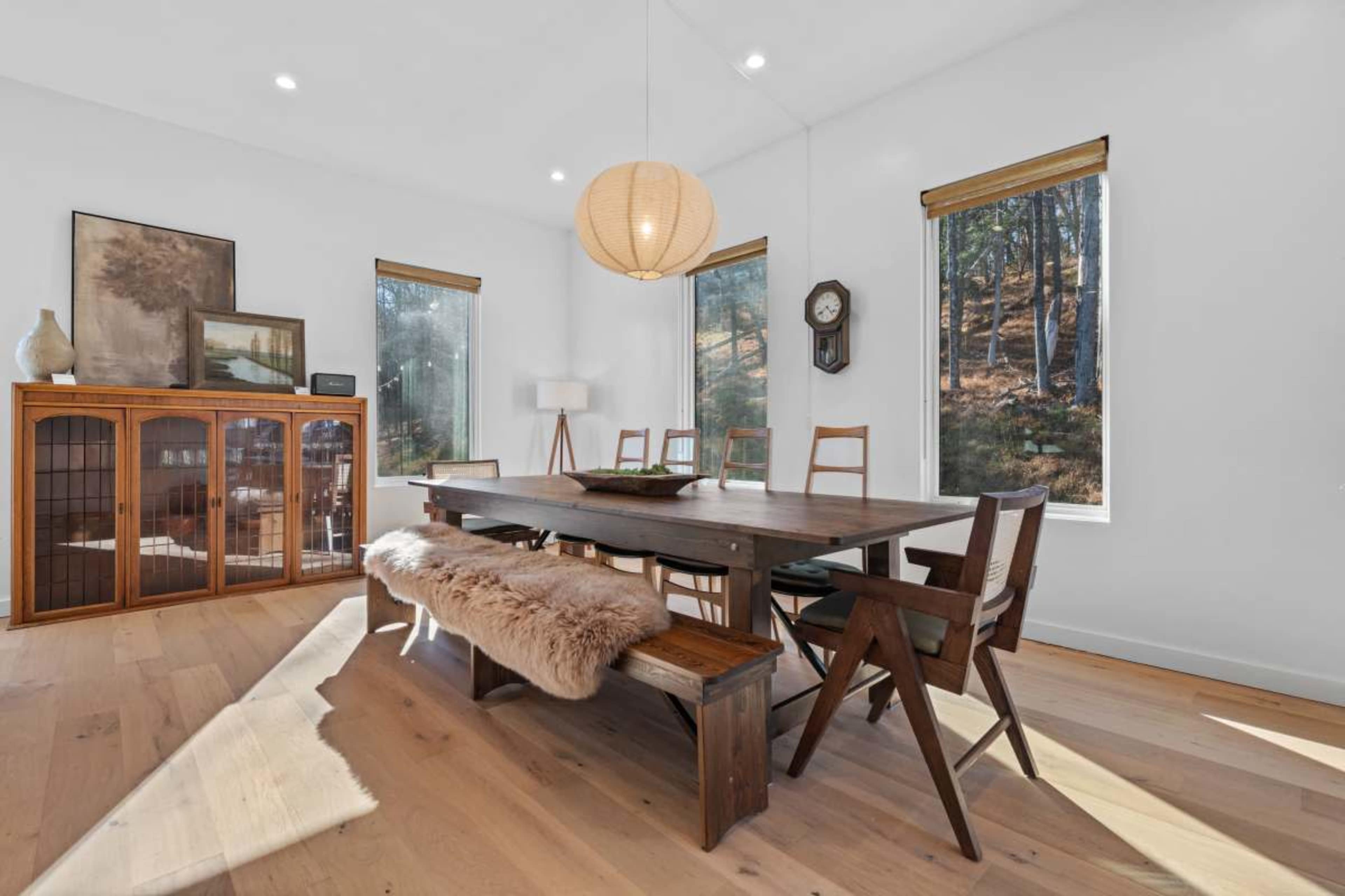 Light filled, airy, open, newly built contemporary Woodstock retreat with mountain views, pool, hot tub, sauna, fire pit,  & gym Image in Woodstock, Woodstock, NY