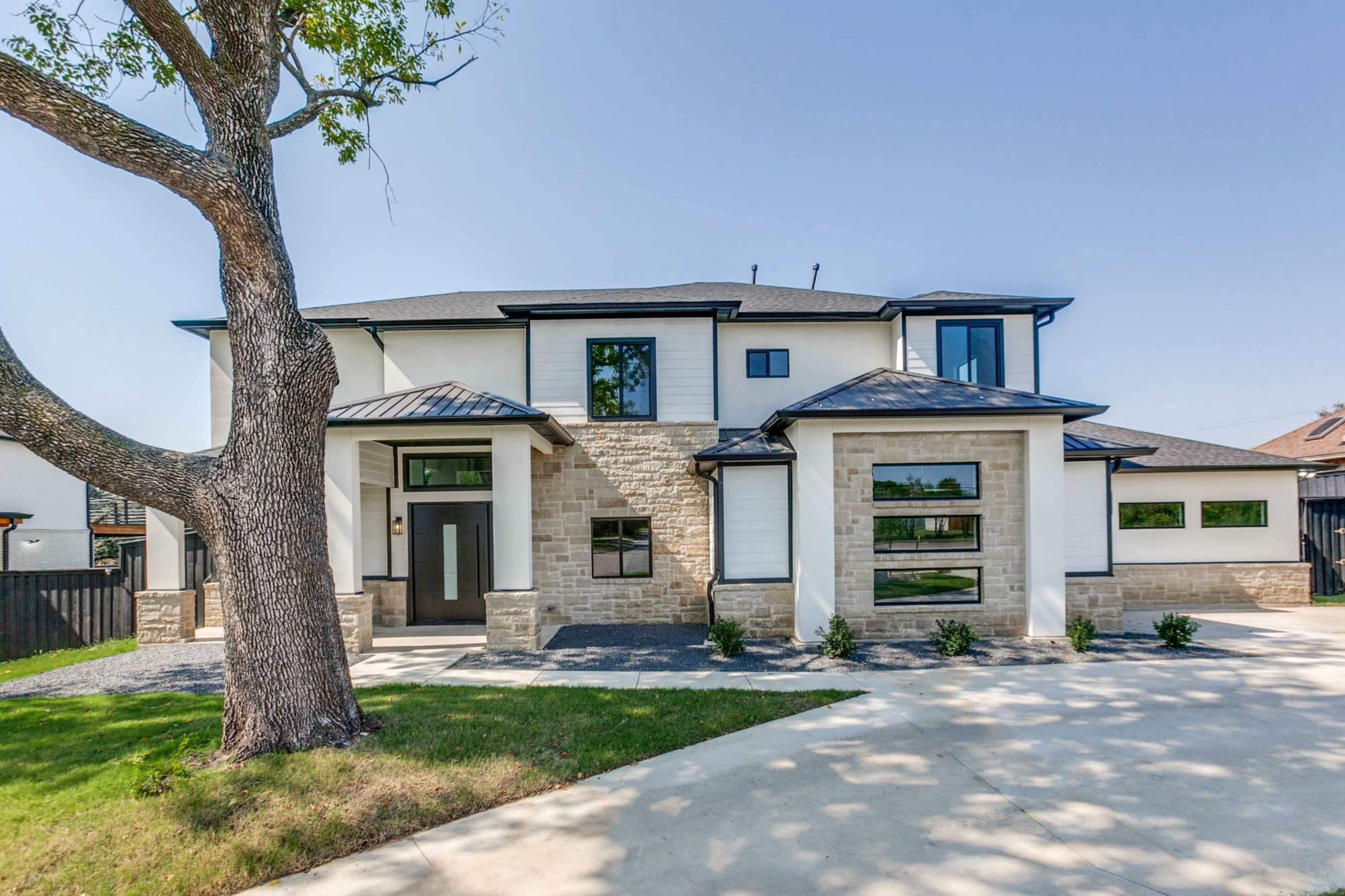 Luxury Dallas Home Image in Northwest Dallas, Dallas, TX