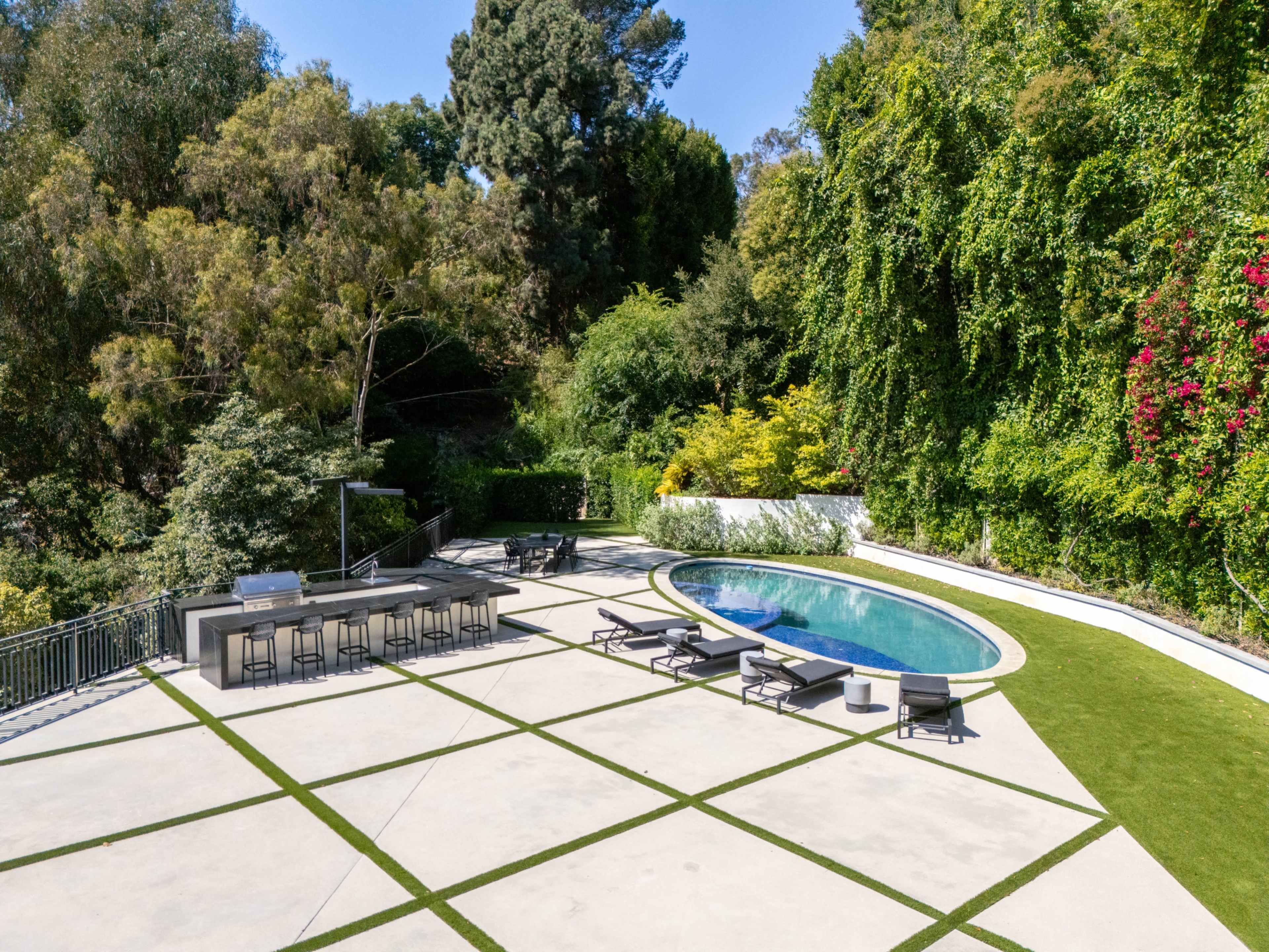 Noble Crest - Bel Air Villa Image in Brentwood, Los Angeles, CA