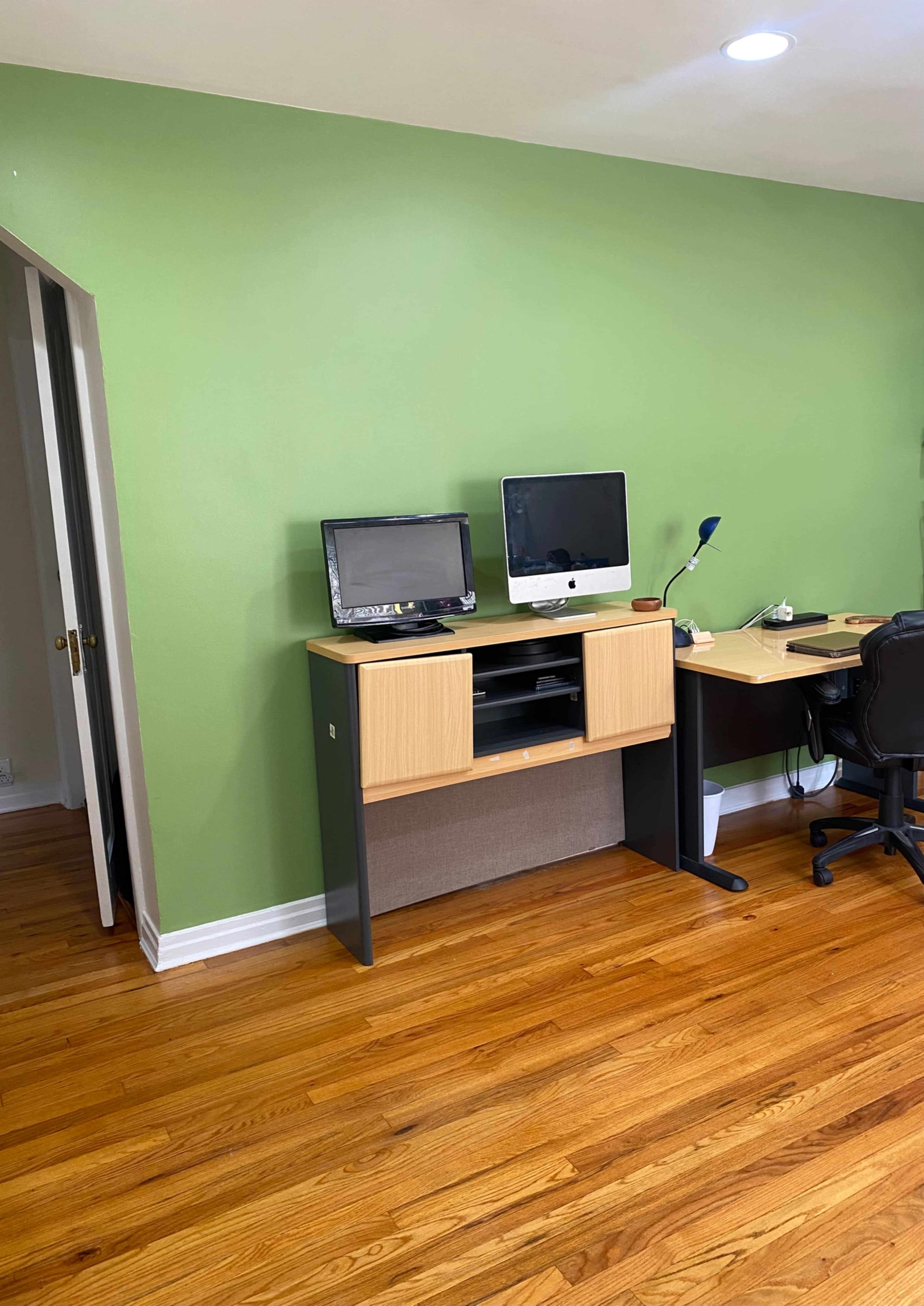 OFFICE SPACE Image in North Hempstead, new hyde park, NY