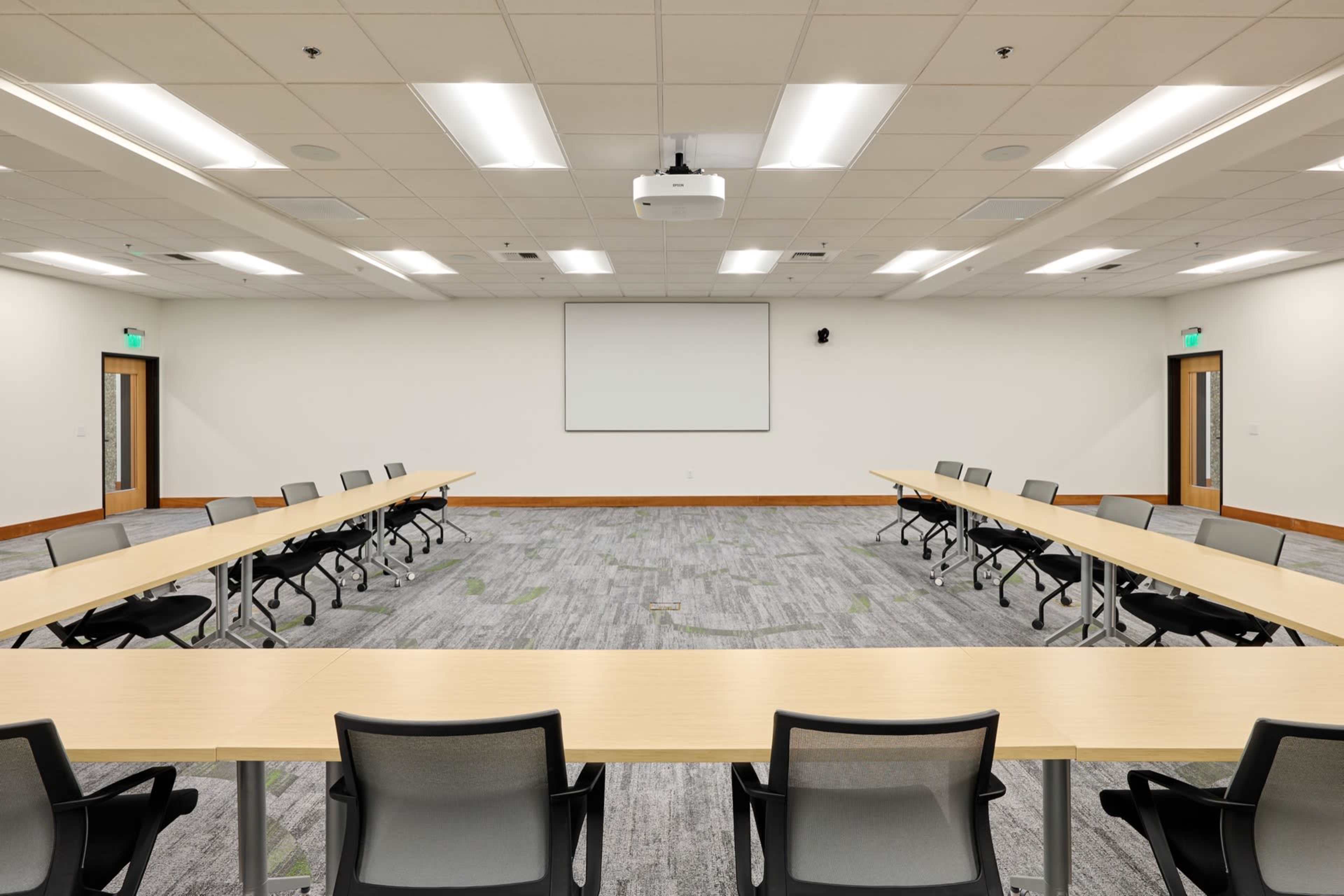 Modern Meeting Space for Productive Gatherings in Oregon Wine Country Image in McMinnville, McMinnville, OR