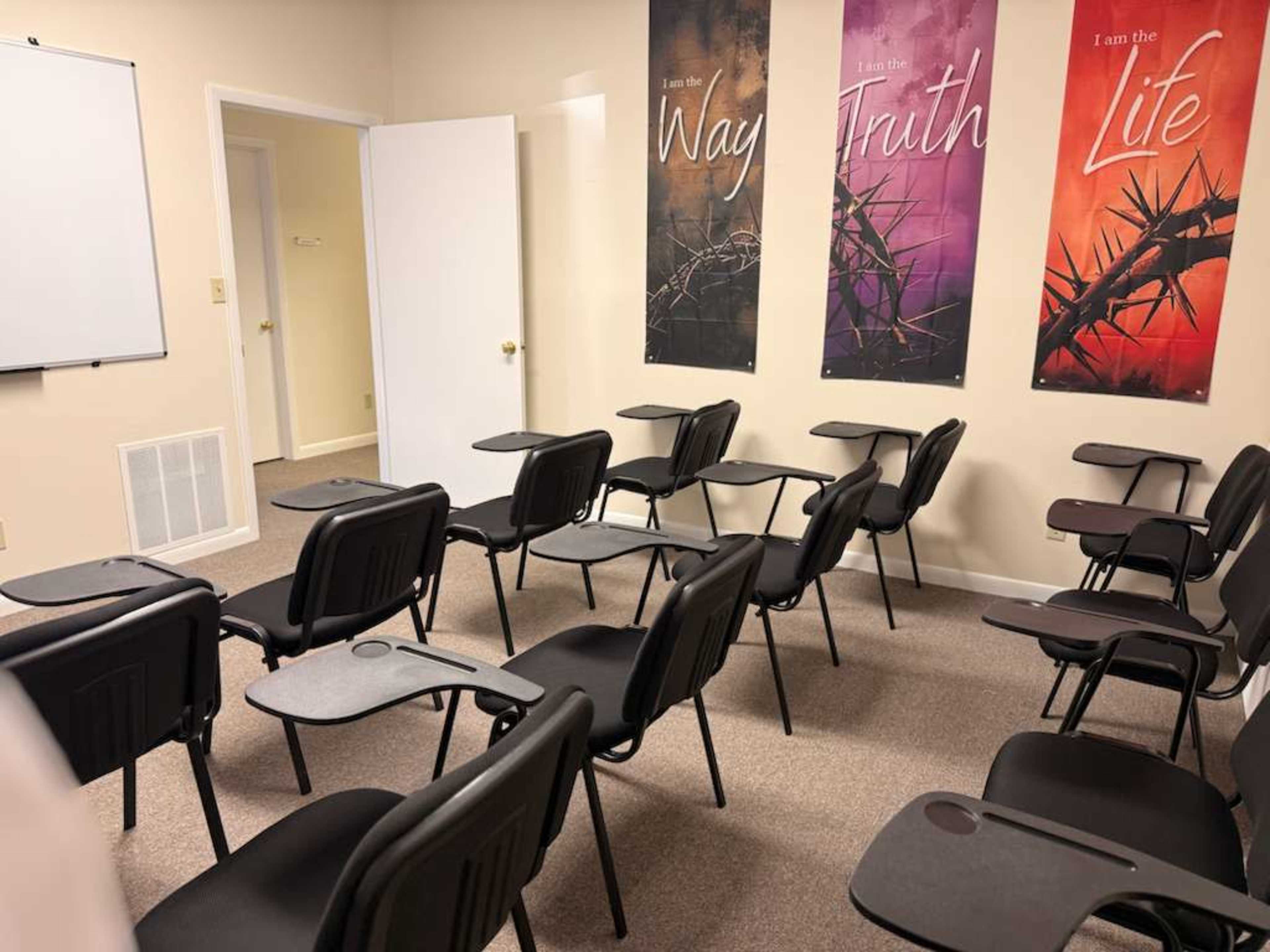 Modern Training Classroom for Workshops & Meetings in Vero Beach Image in Vero Beach South, Vero Beach, FL