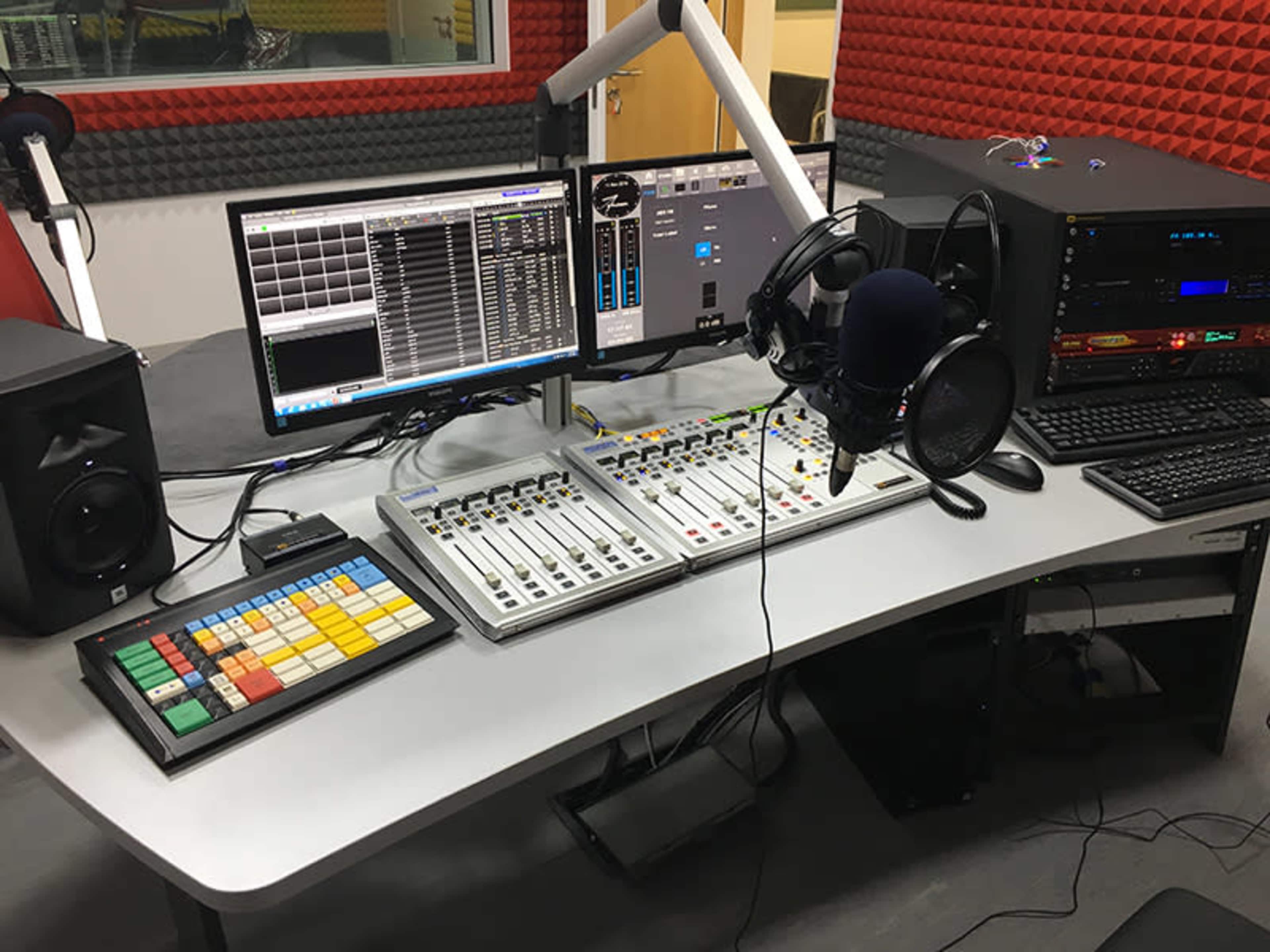 Podcast Recording Image in North Fort Lauderdale, Fort Lauderdale, FL
