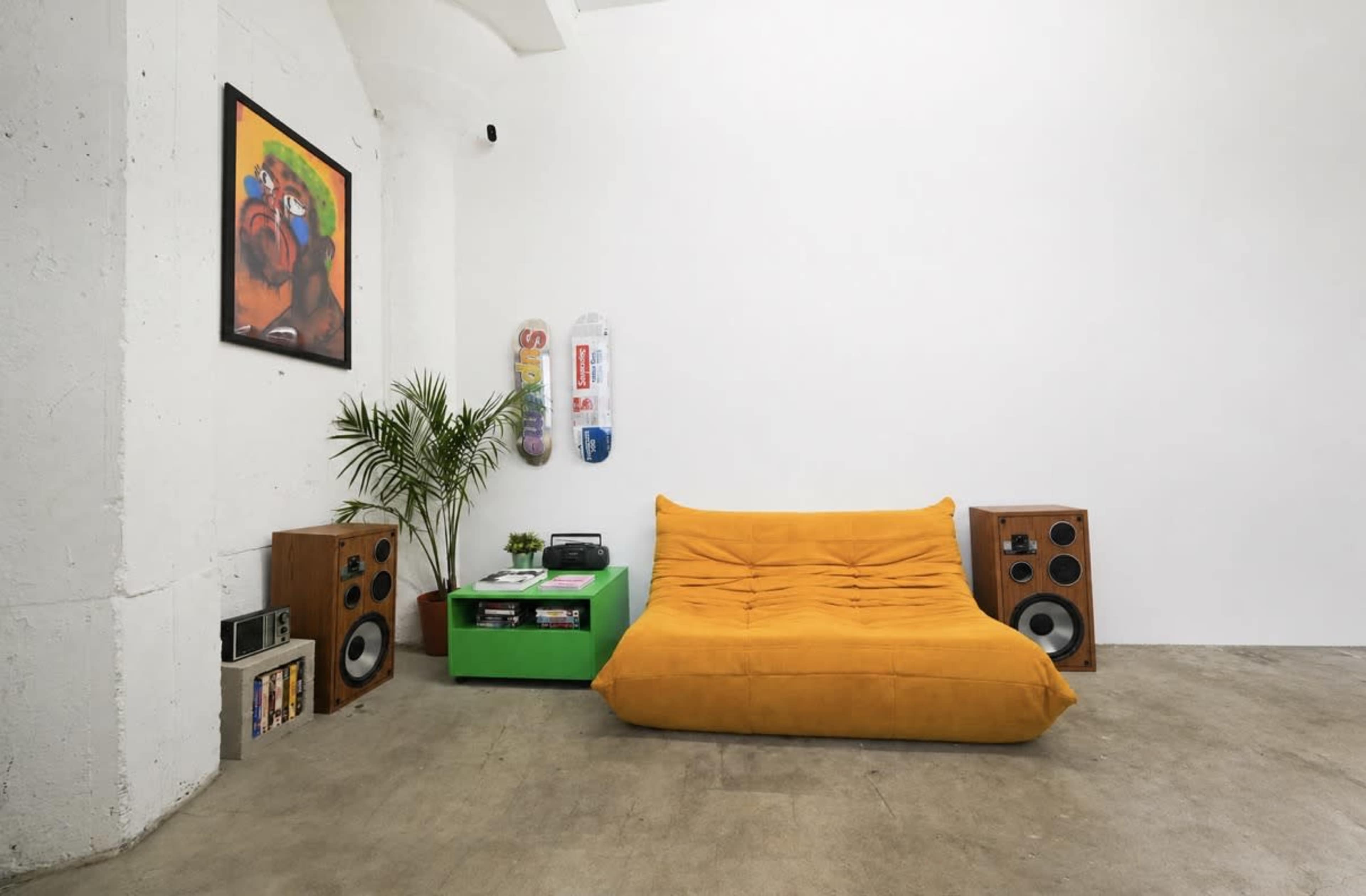 Photo Studio Natural Light with CRT Tv Wall Image in Central LA, Los Angeles, CA