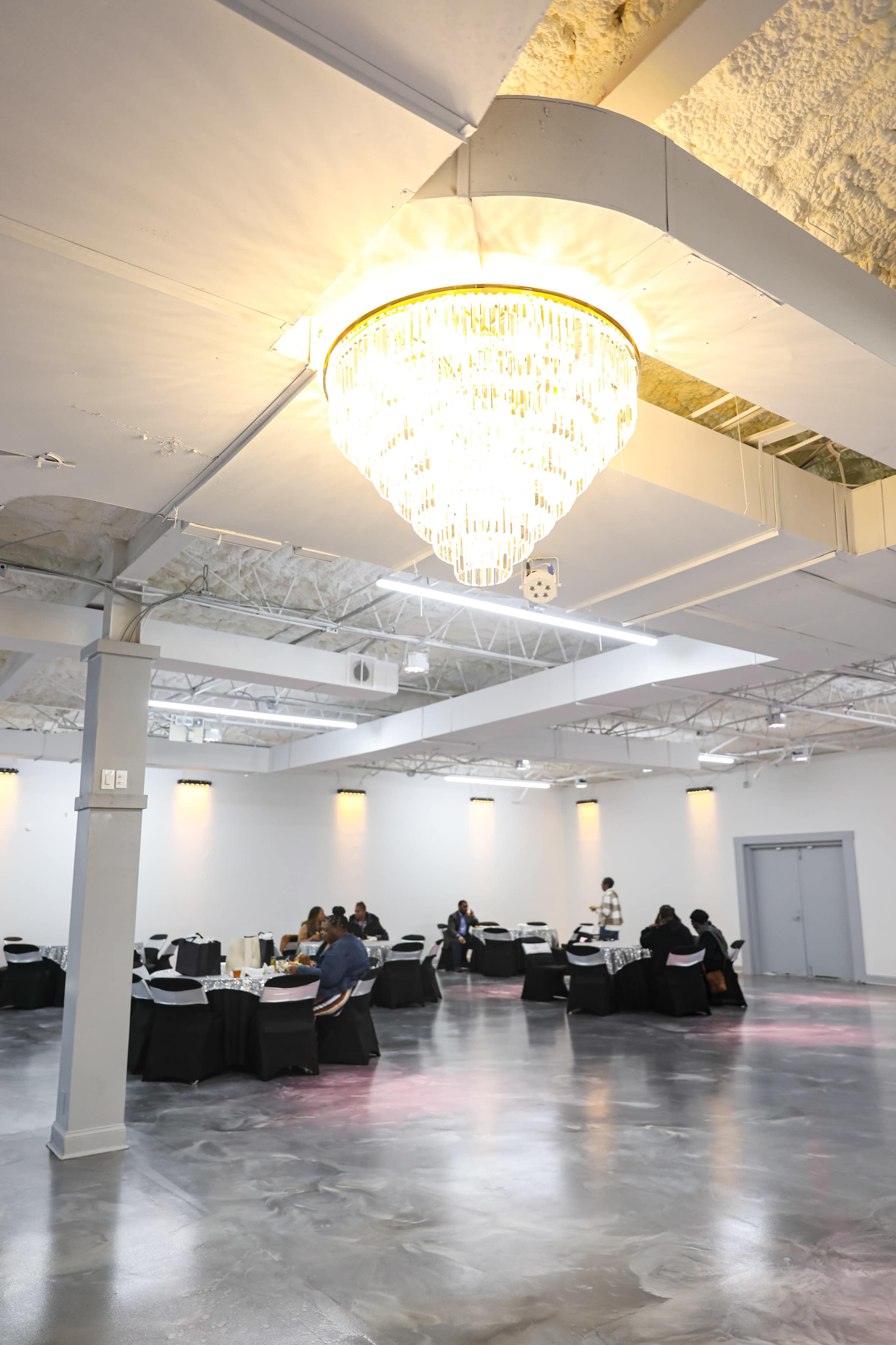 Meeting Space with Gorgeous Flooring Image in Memphis, Memphis, TN