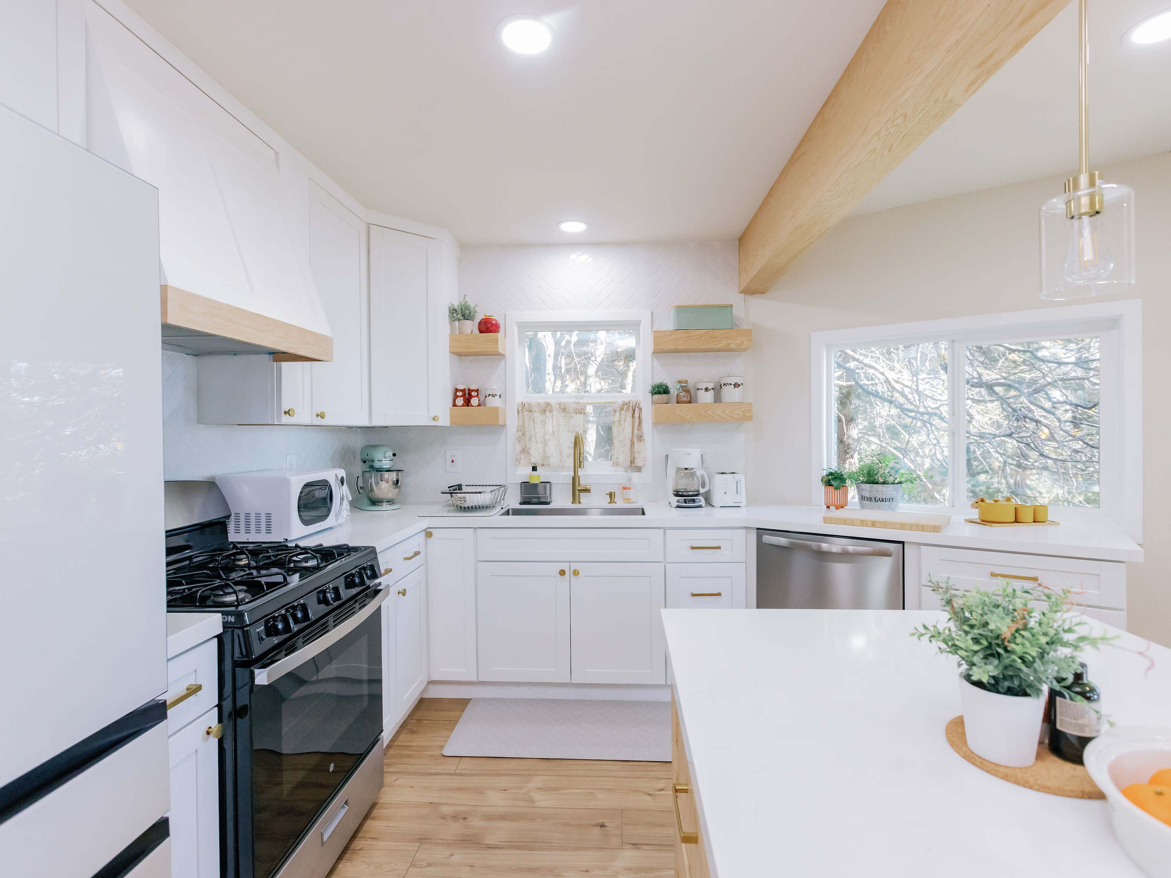 Mountain Cabin Natural Light Haven Image in Running Springs, Running Springs, AS