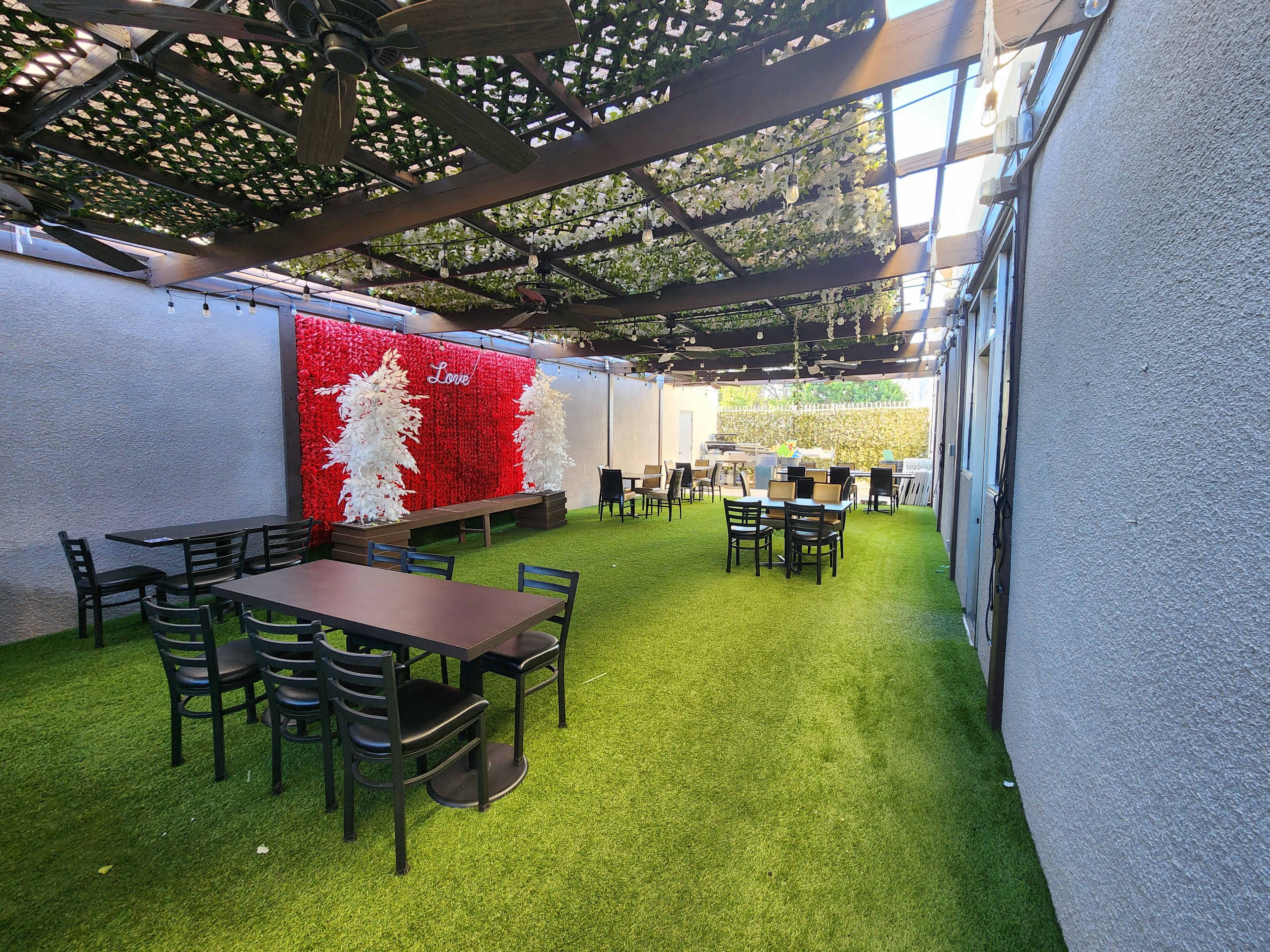Modern, roomy, dancing, urban Image in Moreno Valley, Moreno Valley, CA