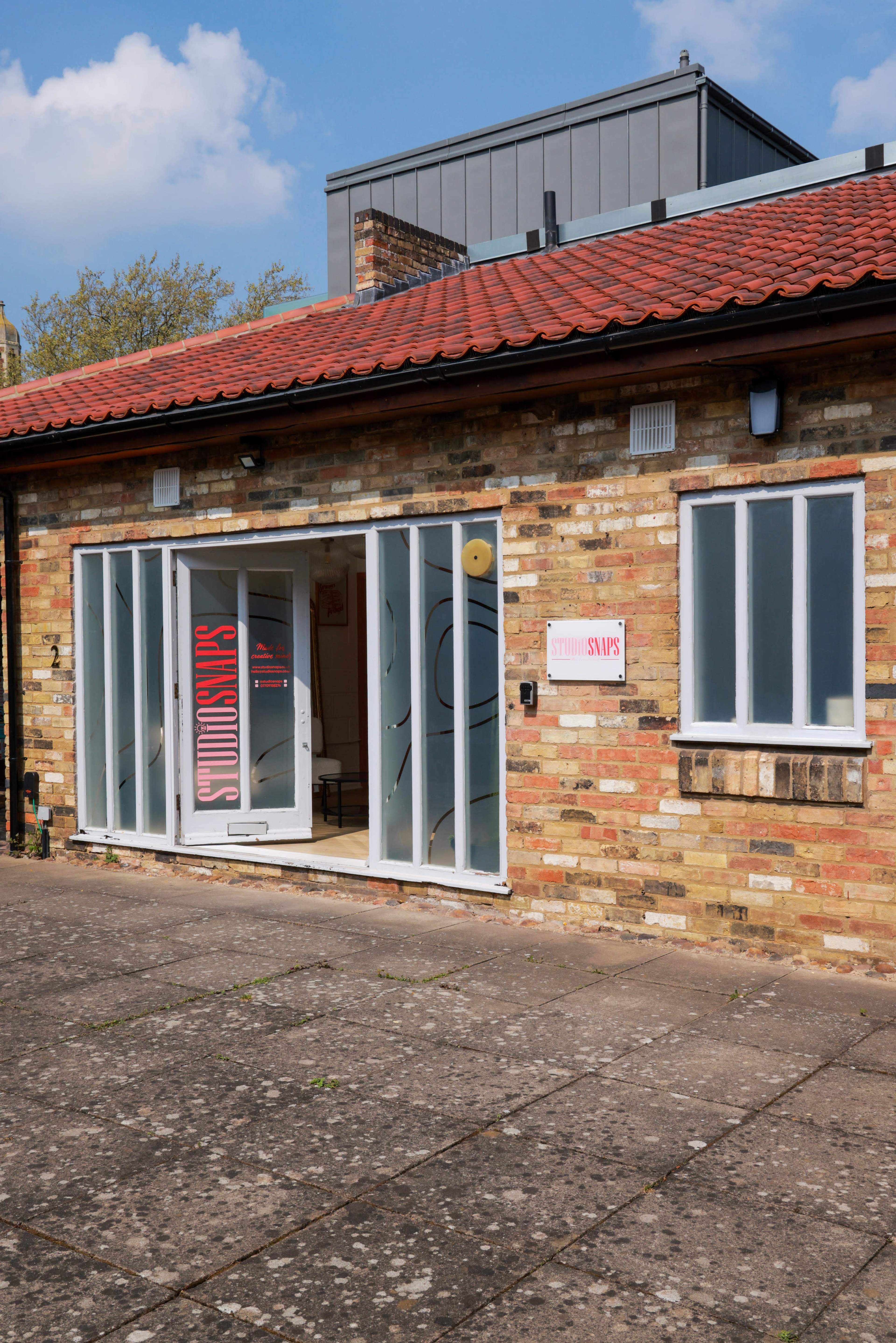 Central Cambridge Photography Studio Image in Central Cambridge, Cambridge, ENG