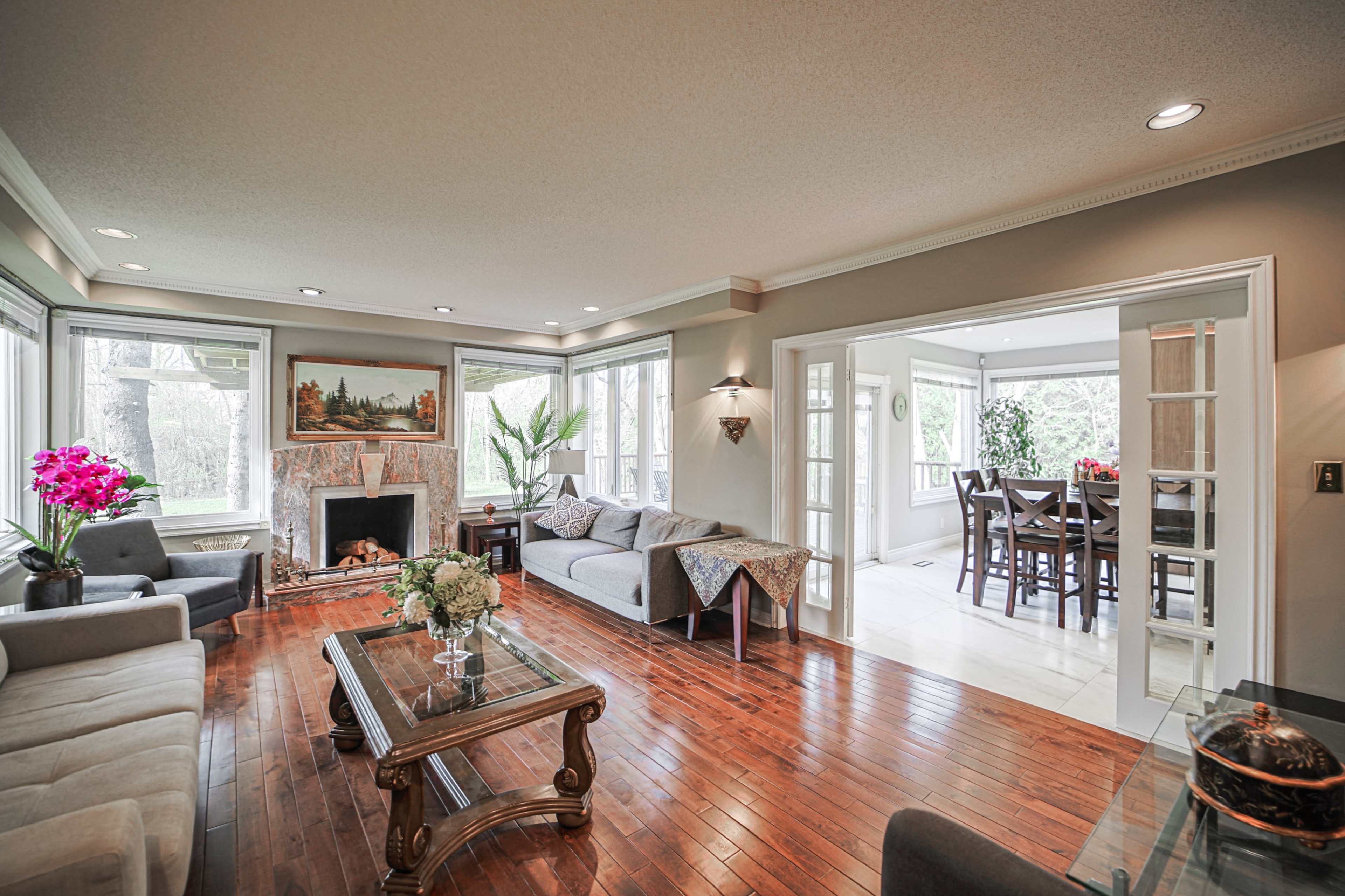 Elegant 6-Bedroom Richmond Hill Home With Entertainment Basement – Film & Lifestyle Shoot Friendly Image in Richmond Hill, Richmond Hill, ON