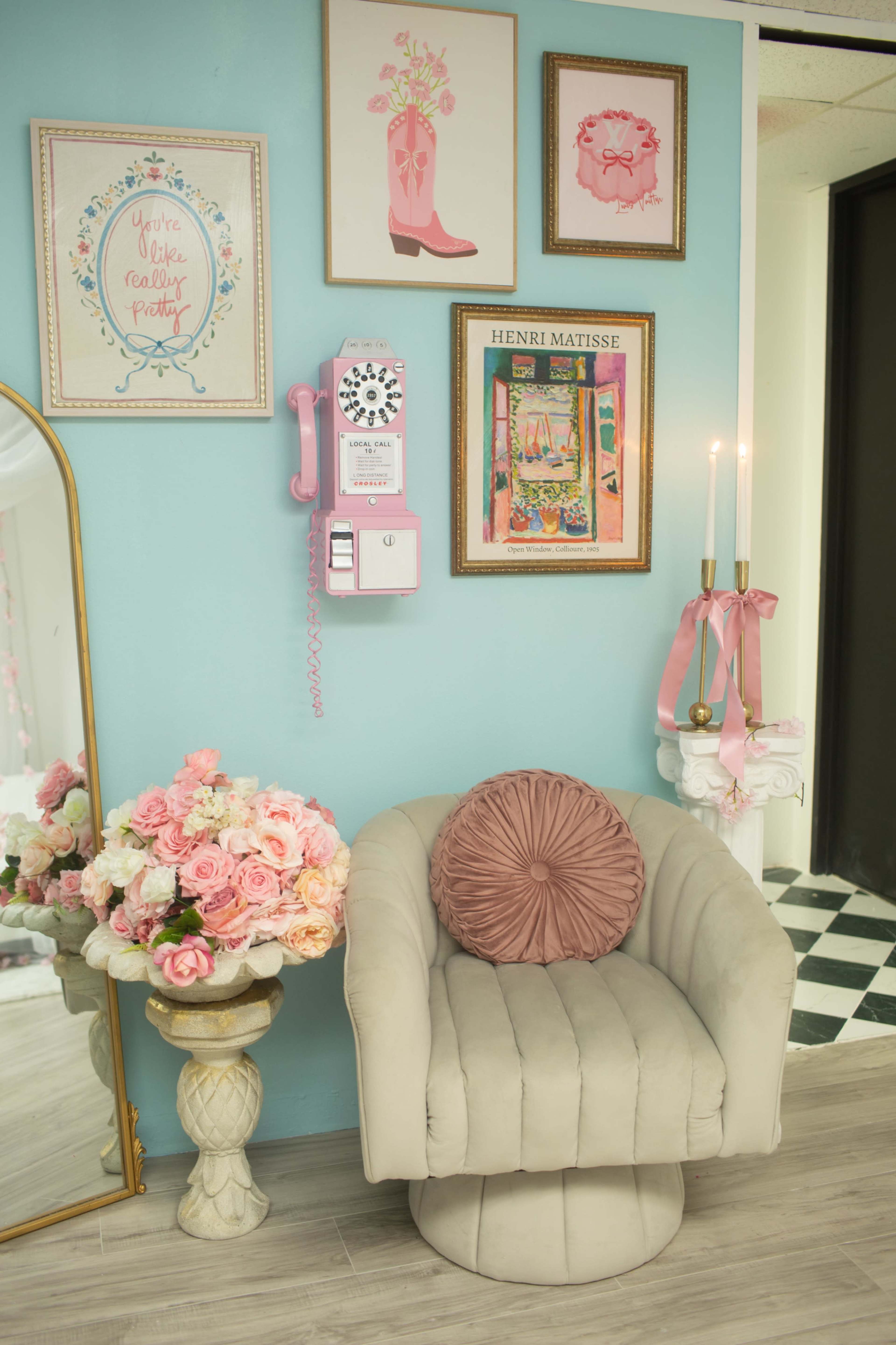 North Houston Garden Studio with Whimsical Sets Image in Northside, Houston, TX