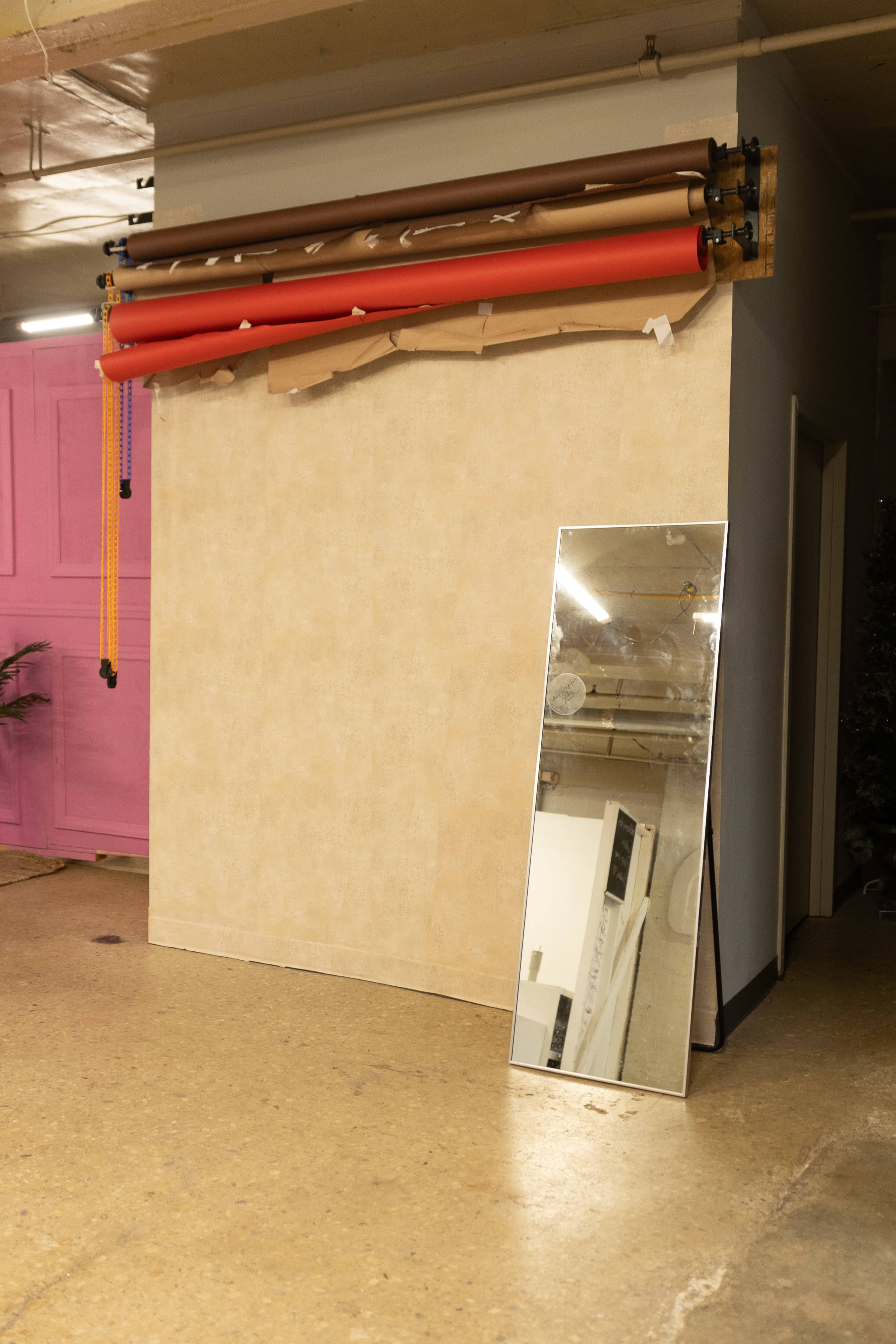 Stunning Photography Studio with Versatile Sets and Professional Backdrop Station Image in Woodberry, baltimore, MD