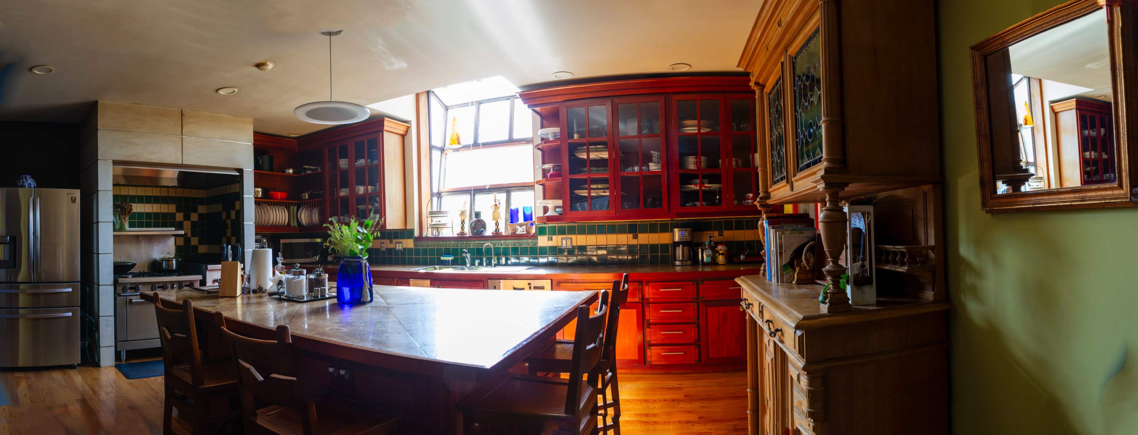 World Renowned Artist's Loft & Vintage Workspace Image in Pasadena, Pasadena, CA