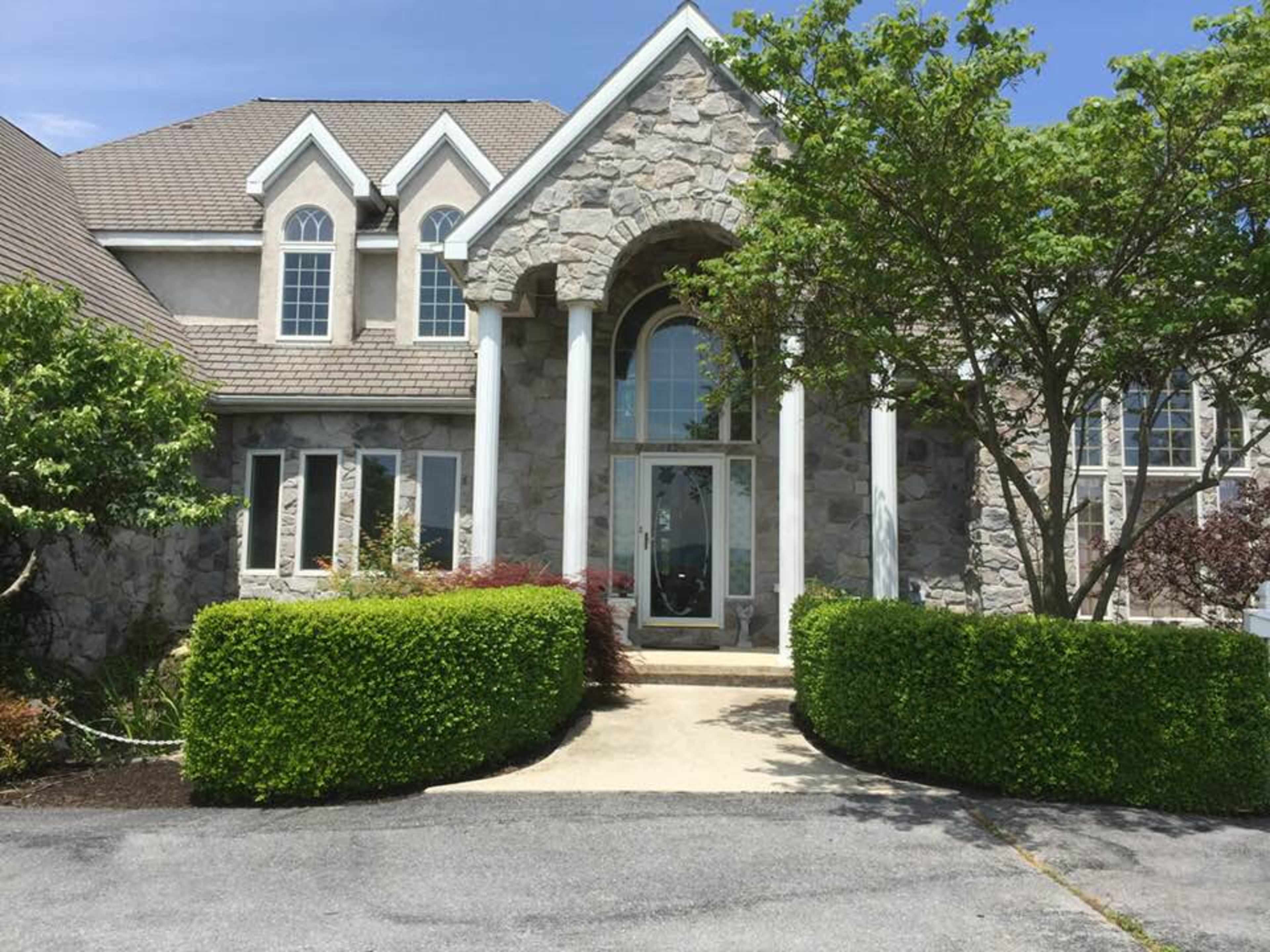 Beautiful Mansion In The Country Image in Washington Township, Waynesboro, PA